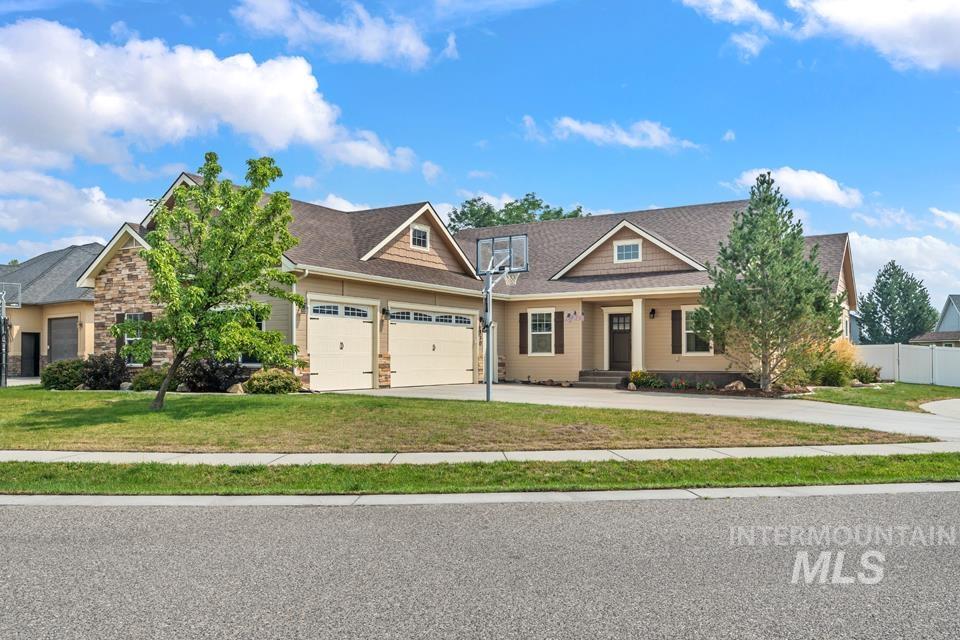 530 Syringa Falls Ct, Fruitland, Idaho 83619, 6 Bedrooms, 3 Bathrooms, Residential For Sale, Price $699,900,MLS 98998841