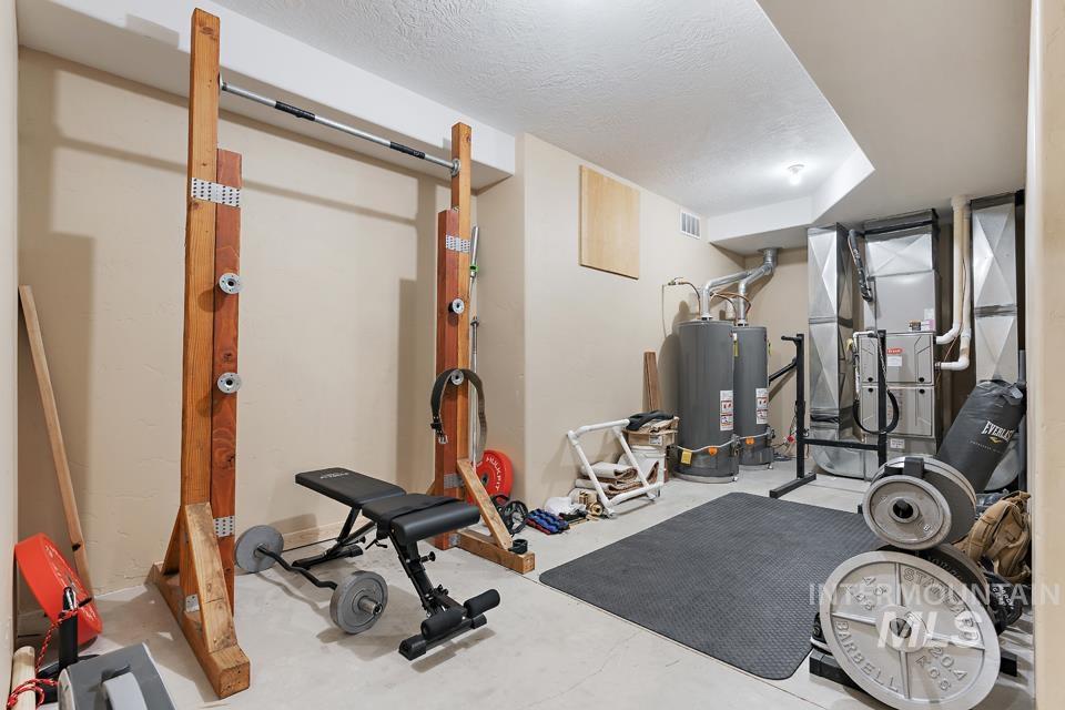 530 Syringa Falls Ct, Fruitland, Idaho 83619, 6 Bedrooms, 3 Bathrooms, Residential For Sale, Price $699,900,MLS 98998841