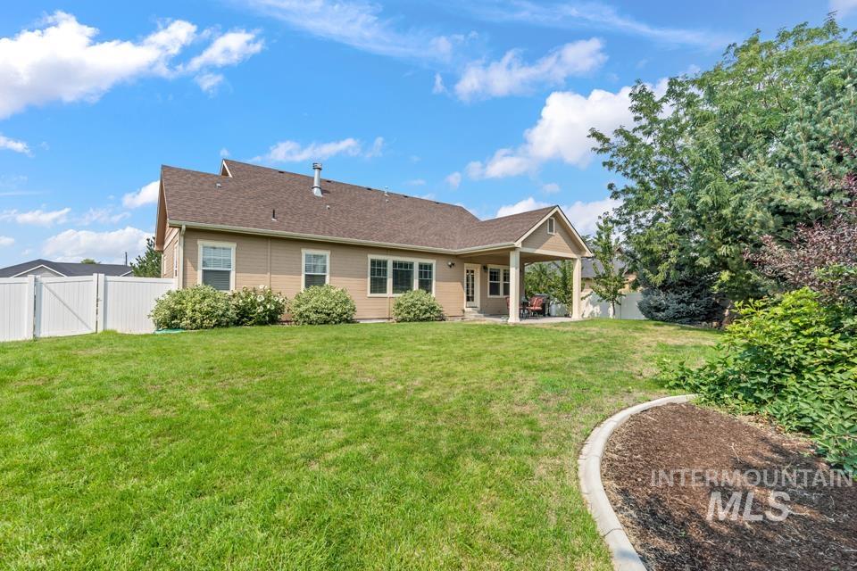 530 Syringa Falls Ct, Fruitland, Idaho 83619, 6 Bedrooms, 3 Bathrooms, Residential For Sale, Price $699,900,MLS 98998841