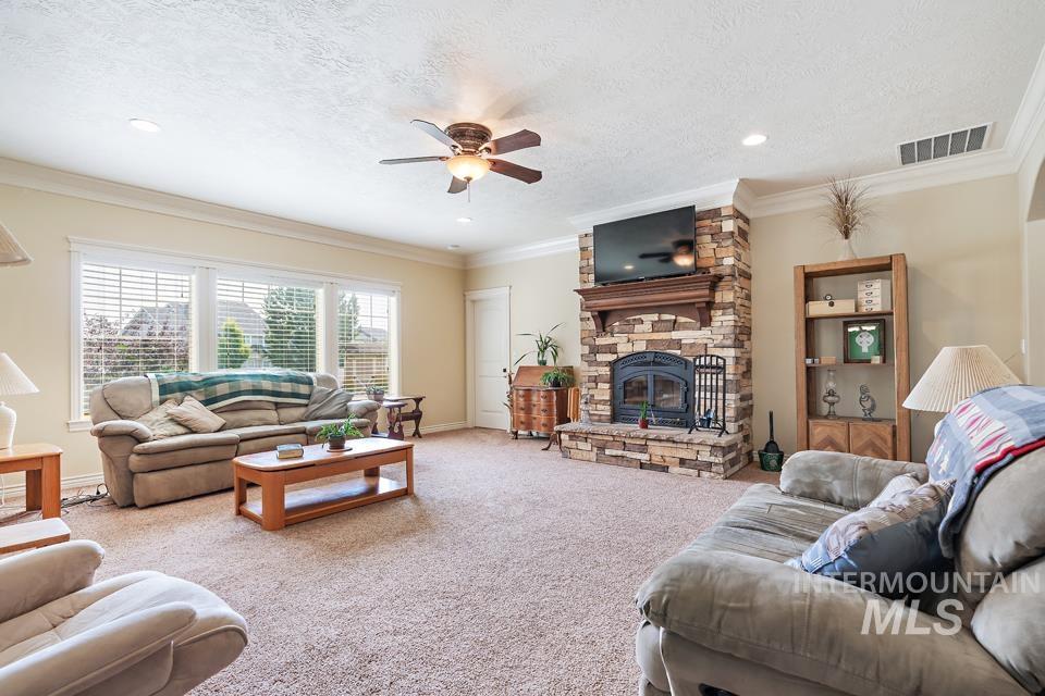 530 Syringa Falls Ct, Fruitland, Idaho 83619, 6 Bedrooms, 3 Bathrooms, Residential For Sale, Price $699,900,MLS 98998841