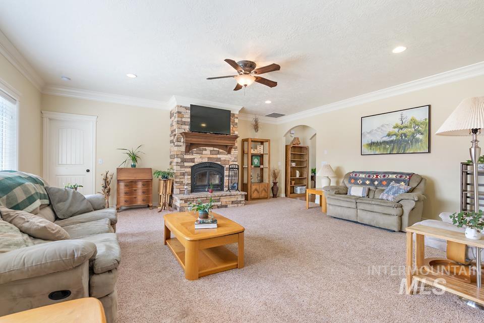 530 Syringa Falls Ct, Fruitland, Idaho 83619, 6 Bedrooms, 3 Bathrooms, Residential For Sale, Price $699,900,MLS 98998841