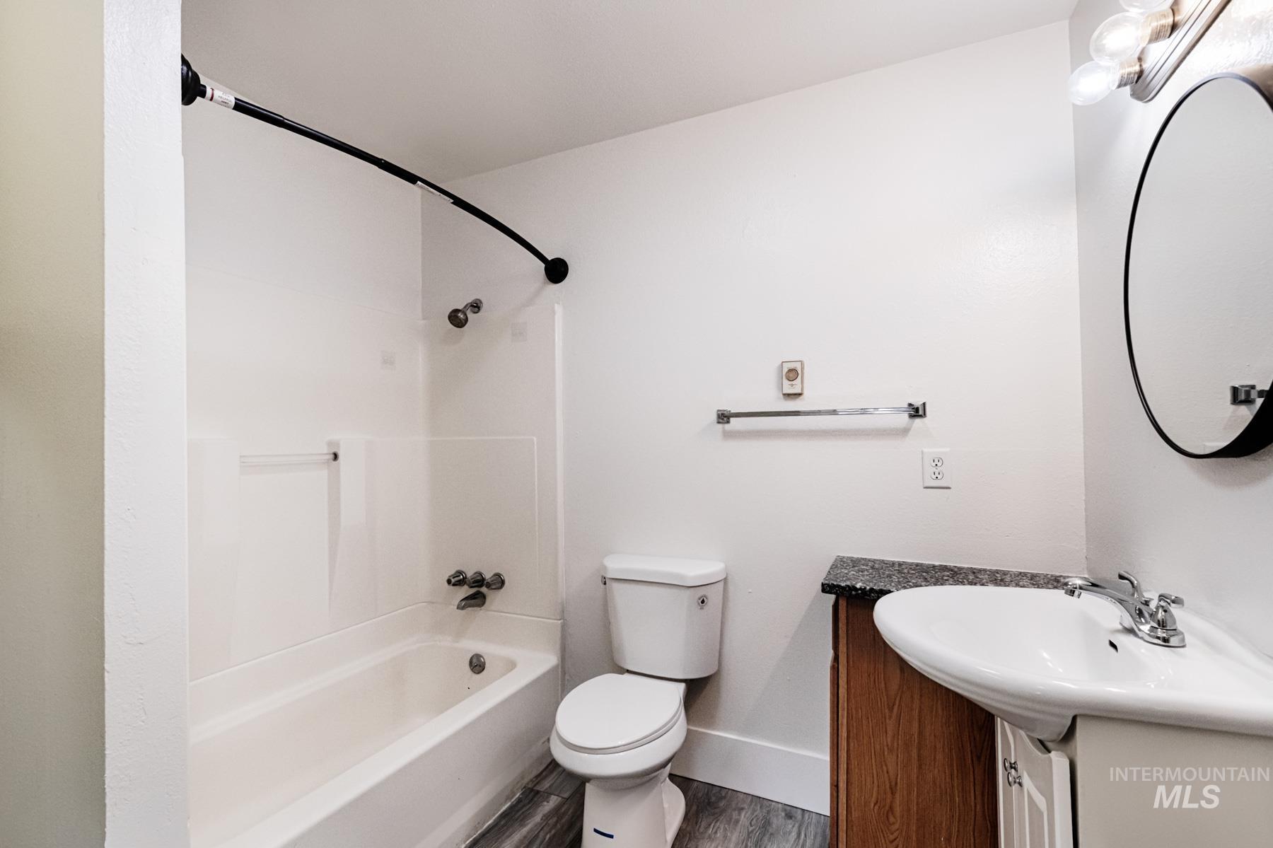 2406 Indiana Ave, Caldwell, Idaho 83605, 1 Bedroom, 1 Bathroom, Residential Income For Sale, Price $799,900,MLS 98998842