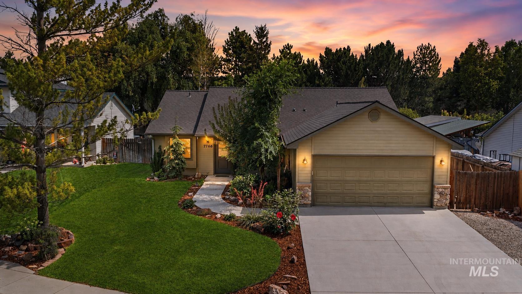 7766 Arlington Dr, Nampa, Idaho 83687, 3 Bedrooms, 2 Bathrooms, Residential For Sale, Price $459,000, 98998845