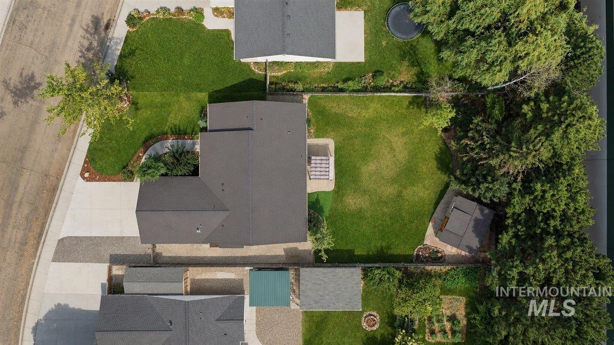 7766 Arlington Dr, Nampa, Idaho 83687, 3 Bedrooms, 2 Bathrooms, Residential For Sale, Price $459,000, 98998845