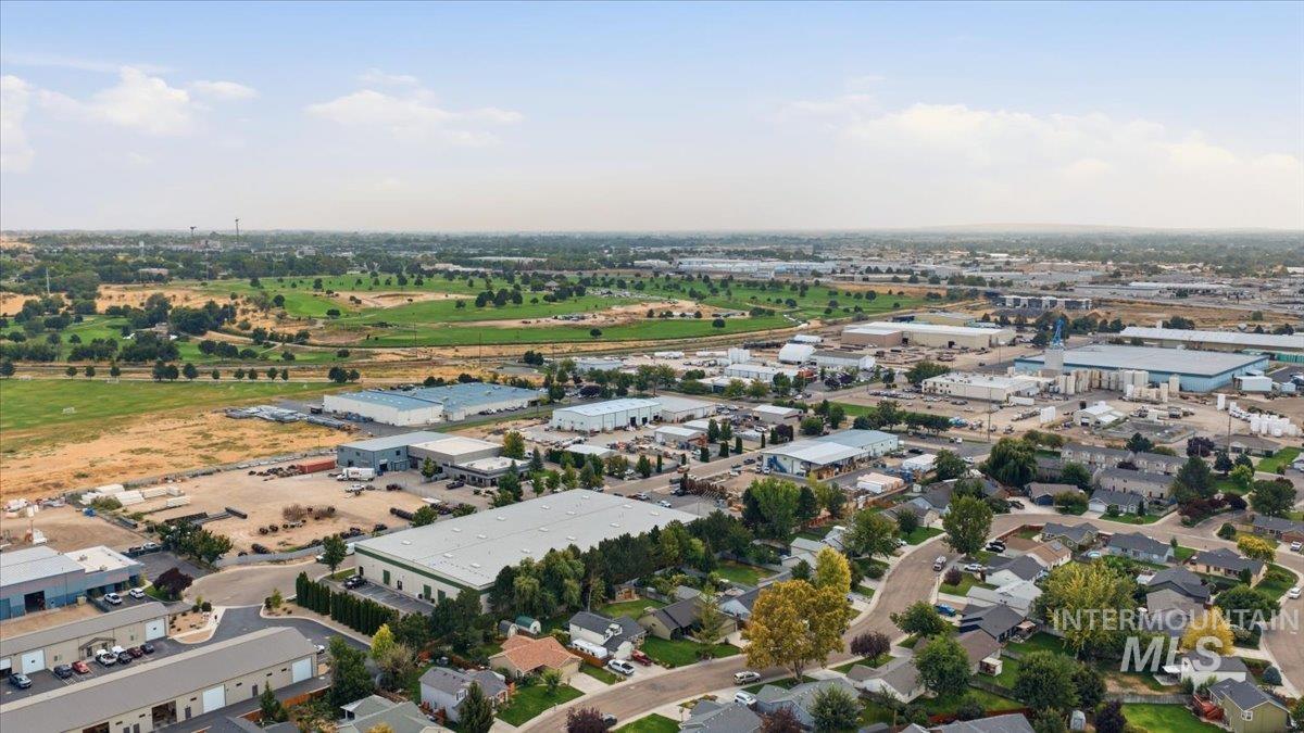 7766 Arlington Dr, Nampa, Idaho 83687, 3 Bedrooms, 2 Bathrooms, Residential For Sale, Price $459,000, 98998845