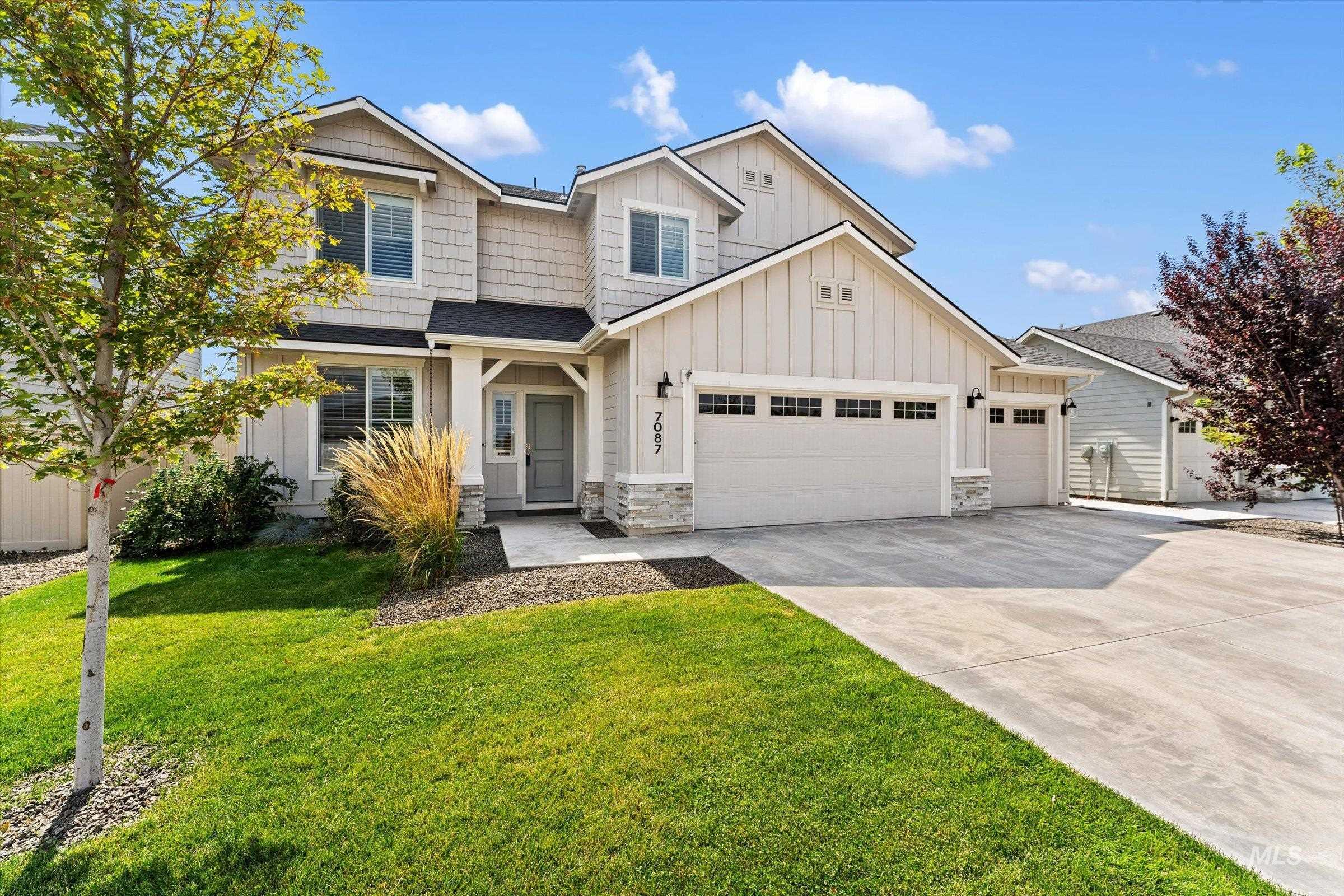 7087 W Plateau Creek St, Meridian, Idaho 83646, 5 Bedrooms, 2.5 Bathrooms, Residential For Sale, Price $599,000, 98998846