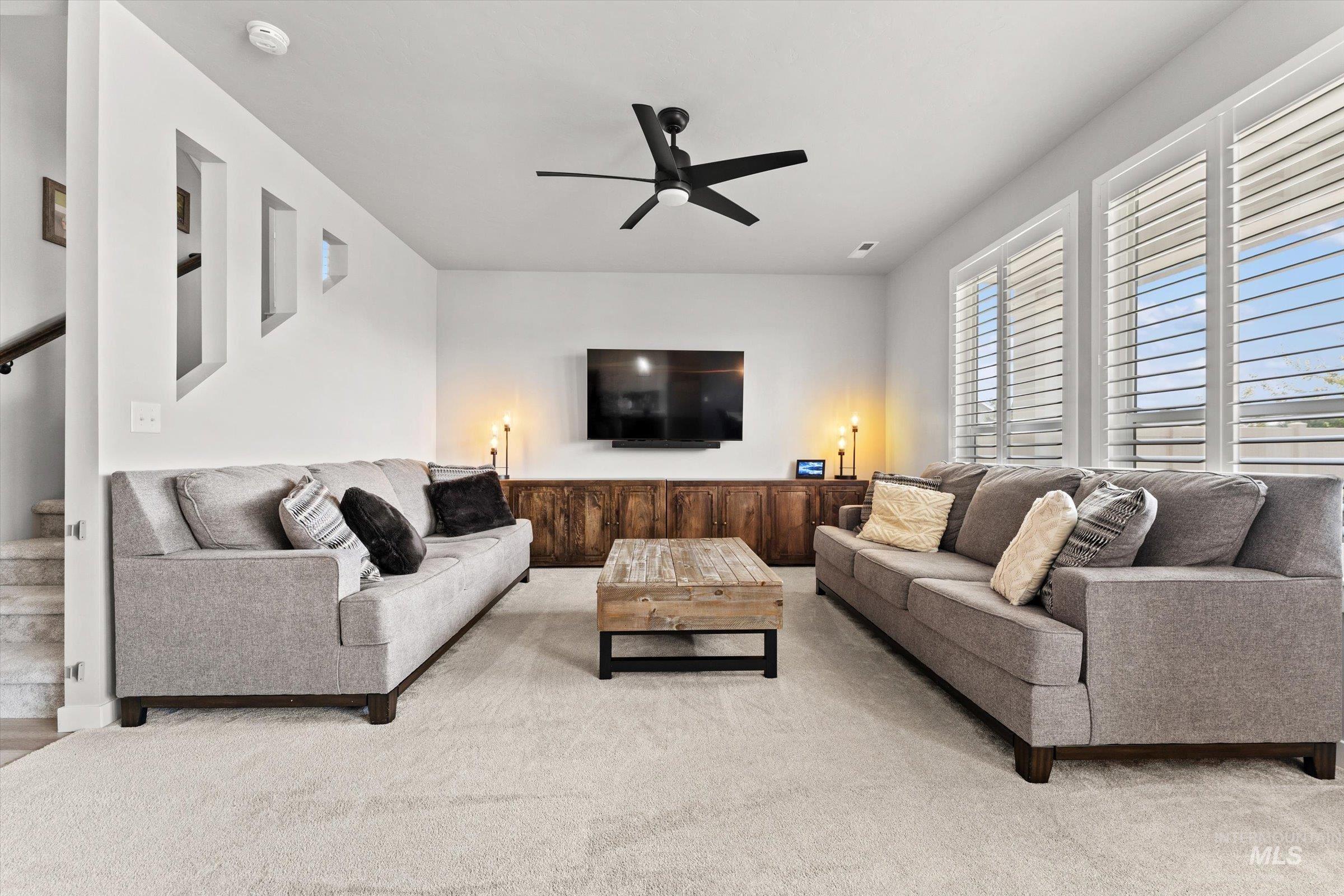 7087 W Plateau Creek St, Meridian, Idaho 83646, 5 Bedrooms, 2.5 Bathrooms, Residential For Sale, Price $599,000, 98998846