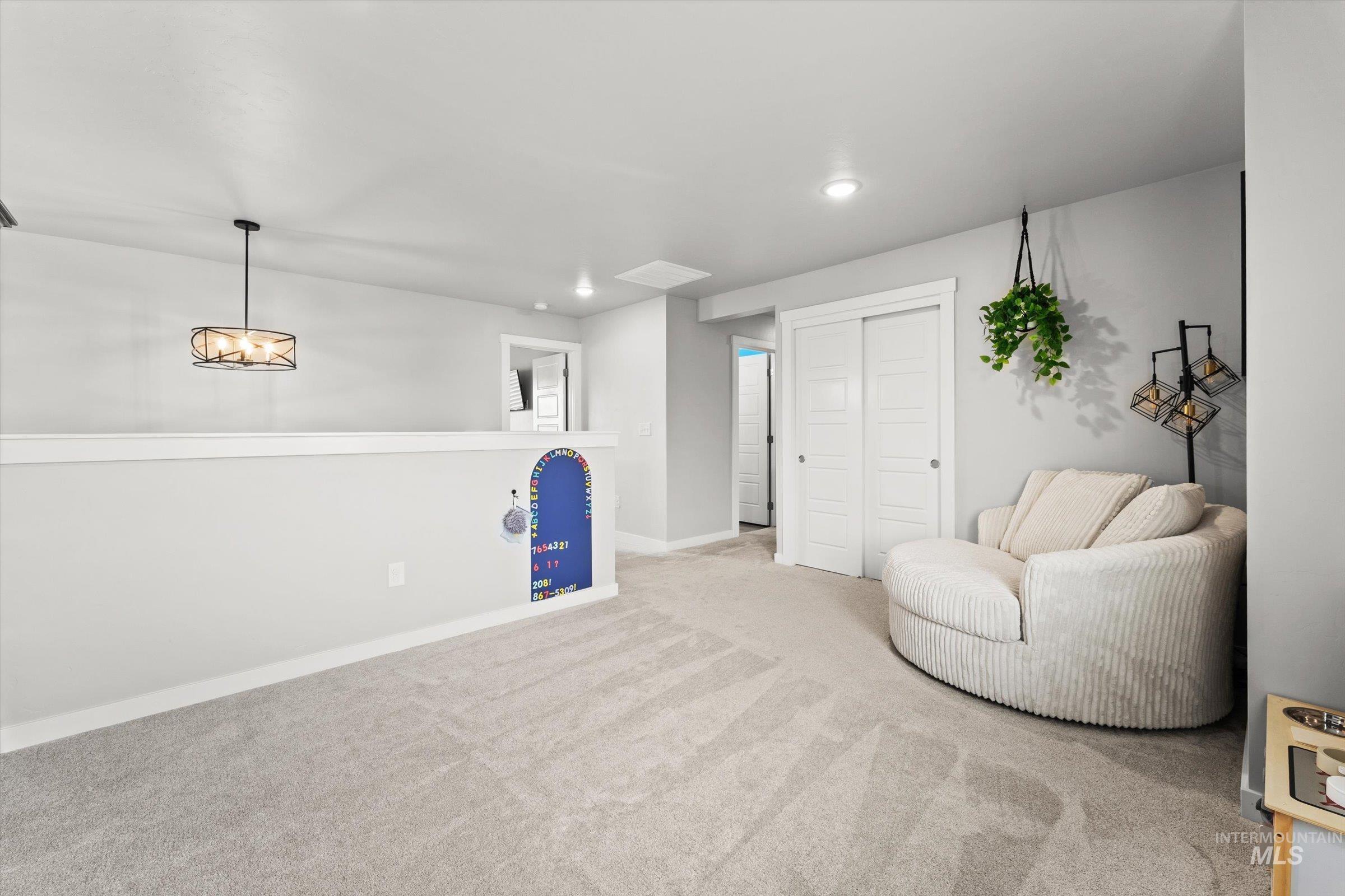 7087 W Plateau Creek St, Meridian, Idaho 83646, 5 Bedrooms, 2.5 Bathrooms, Residential For Sale, Price $599,000, 98998846