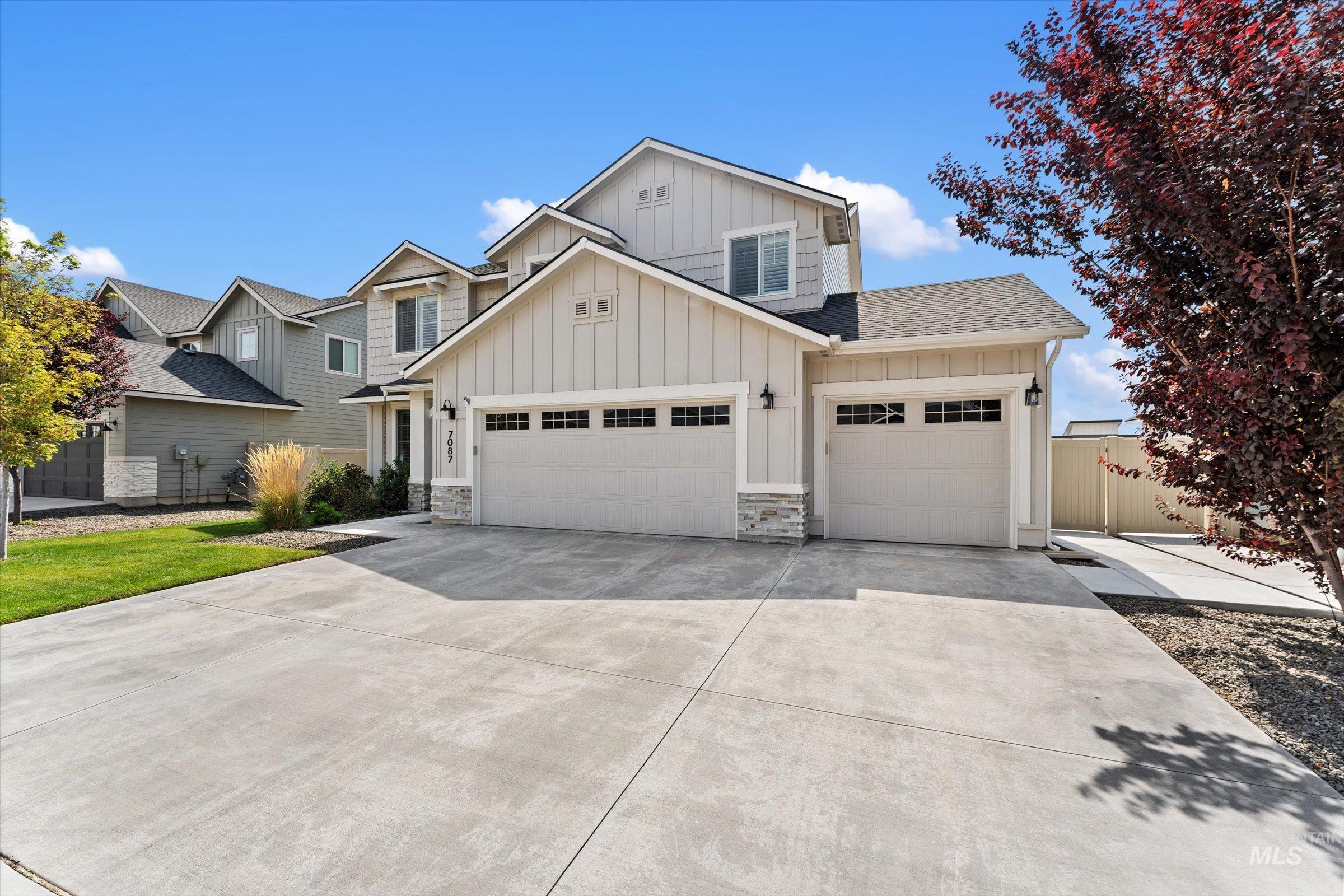 7087 W Plateau Creek St, Meridian, Idaho 83646, 5 Bedrooms, 2.5 Bathrooms, Residential For Sale, Price $599,000, 98998846