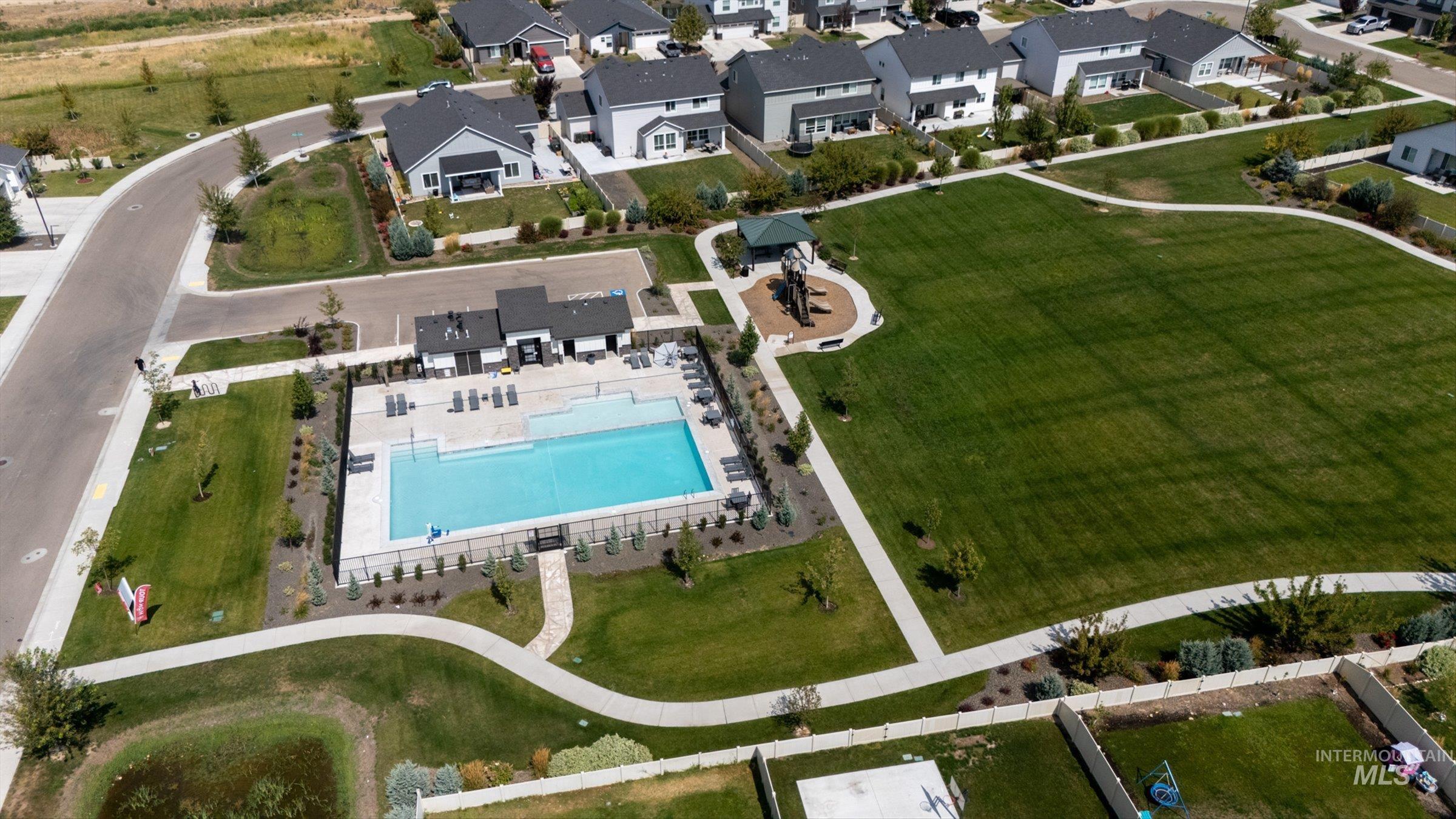 7087 W Plateau Creek St, Meridian, Idaho 83646, 5 Bedrooms, 2.5 Bathrooms, Residential For Sale, Price $599,000, 98998846