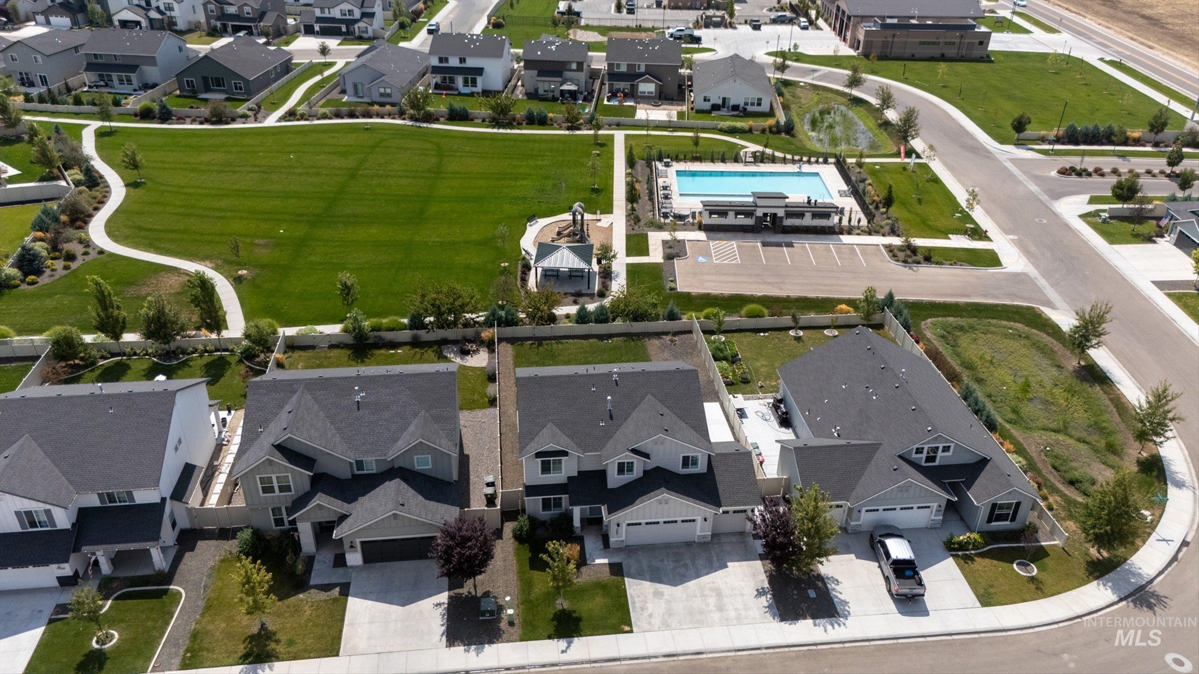 7087 W Plateau Creek St, Meridian, Idaho 83646, 5 Bedrooms, 2.5 Bathrooms, Residential For Sale, Price $599,000, 98998846