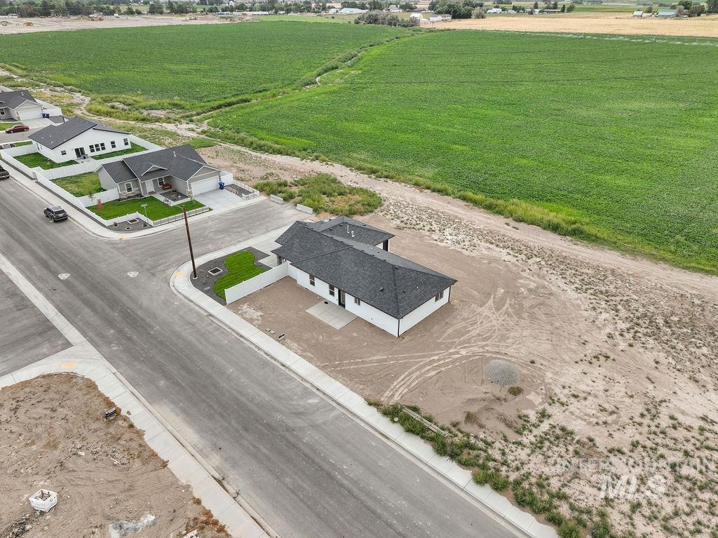 506 Durango Rd, Twin Falls, Idaho 83301, 3 Bedrooms, 2 Bathrooms, Residential For Sale, Price $388,476,MLS 98998847