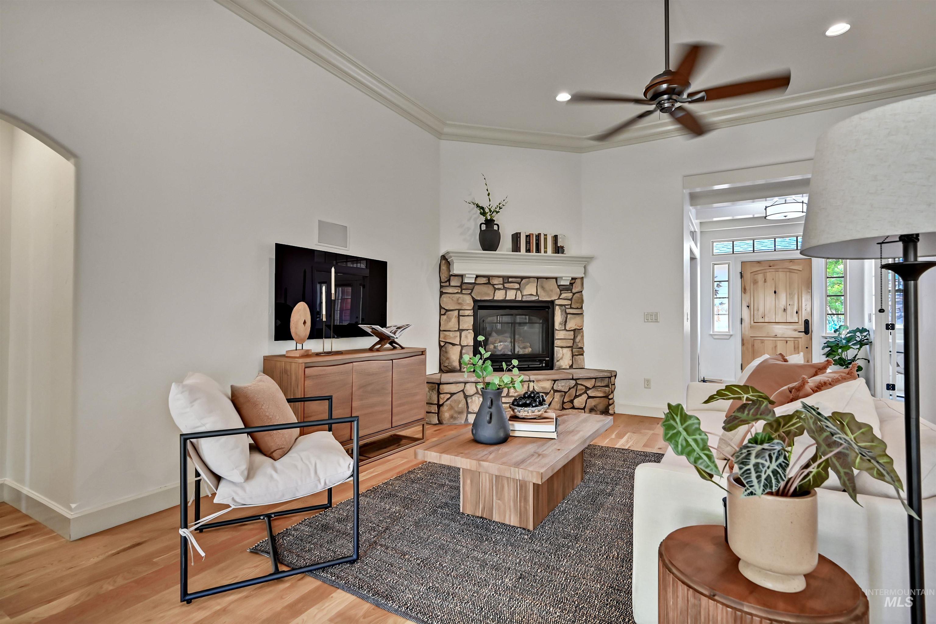 11861 N Humphreys Way, Boise, Idaho 83714, 3 Bedrooms, 2 Bathrooms, Residential For Sale, Price $842,000,MLS 98998849