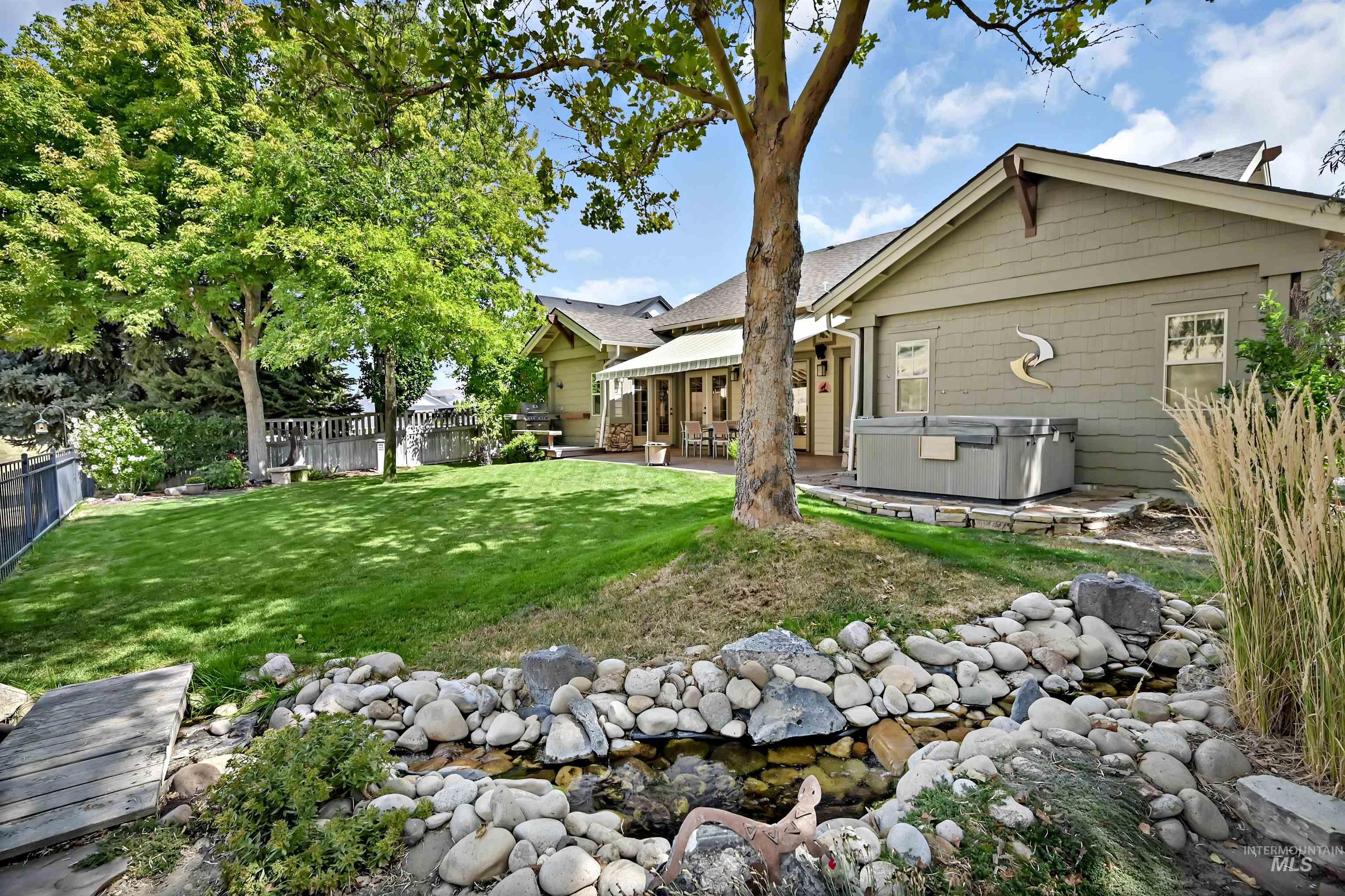 11861 N Humphreys Way, Boise, Idaho 83714, 3 Bedrooms, 2 Bathrooms, Residential For Sale, Price $842,000,MLS 98998849
