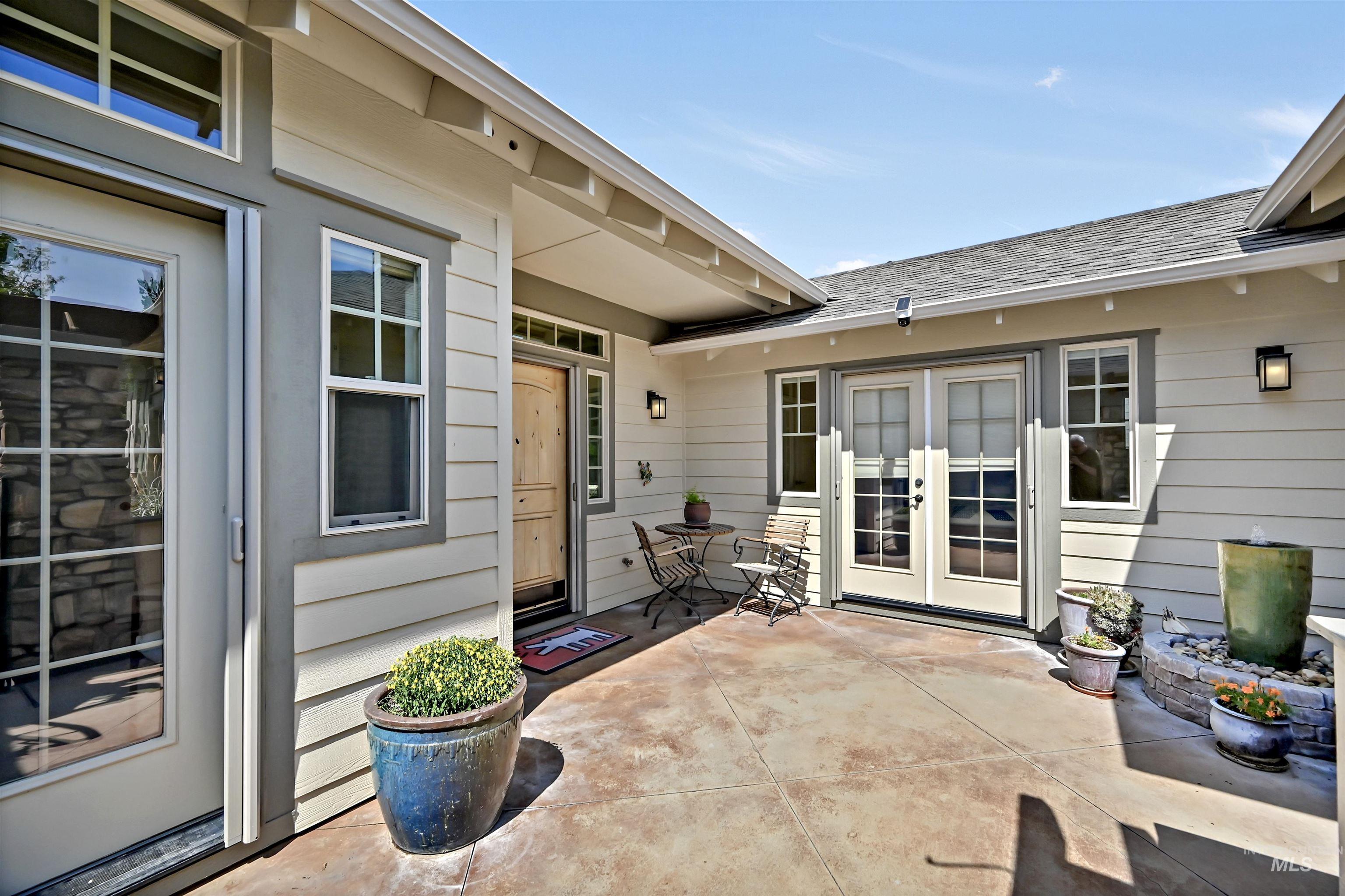 11861 N Humphreys Way, Boise, Idaho 83714, 3 Bedrooms, 2 Bathrooms, Residential For Sale, Price $842,000,MLS 98998849