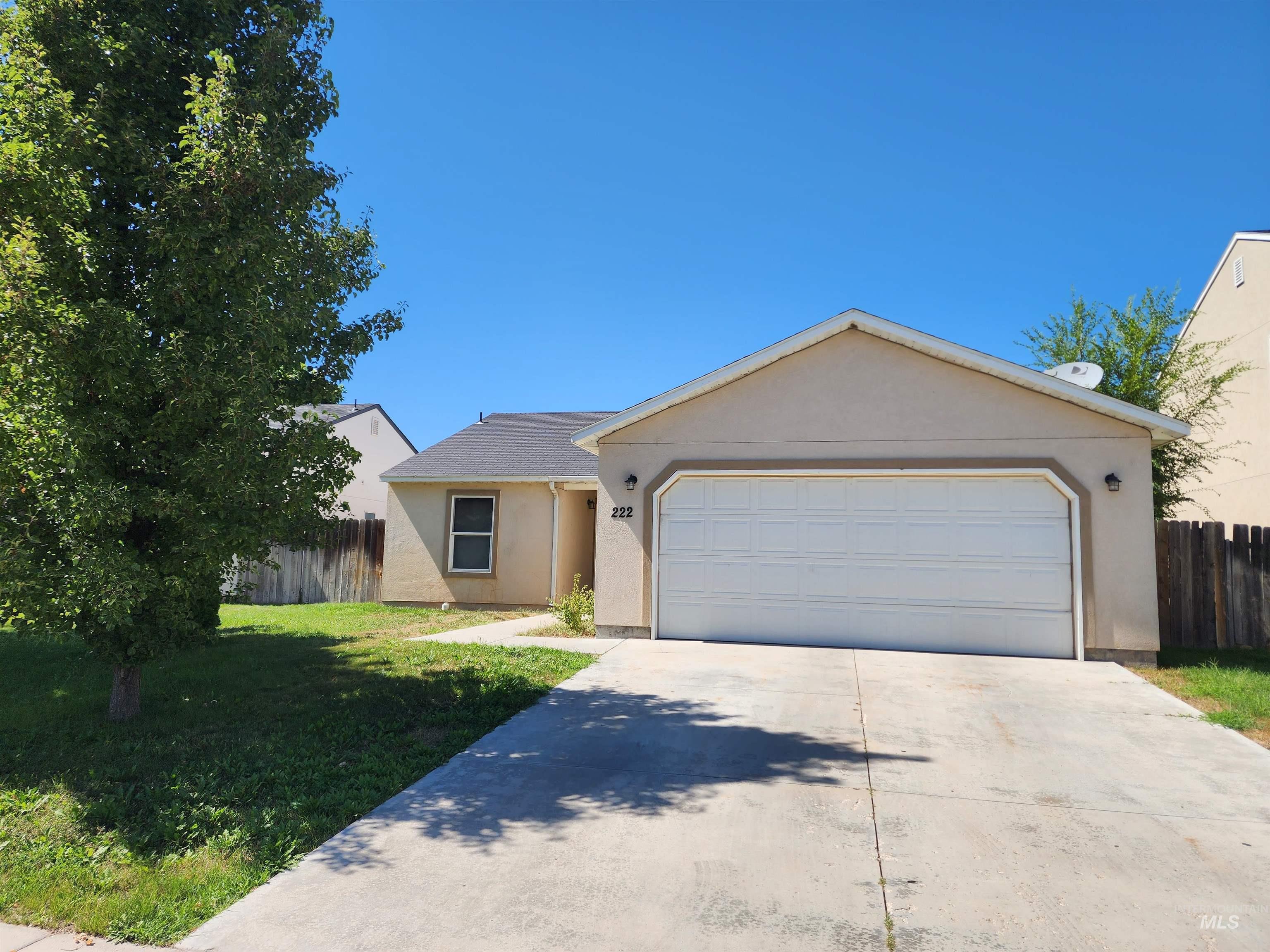222 Middlepark Way, Caldwell, Idaho 83605, 3 Bedrooms, 2 Bathrooms, Residential For Sale, Price $329,900,MLS 98998851