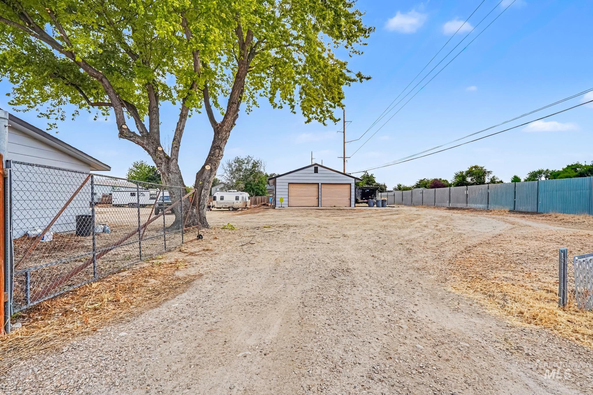 2944 S Cloverdale Rd., Boise, Idaho 83709, 3 Bedrooms, 1 Bathroom, Residential For Sale, Price $599,000,MLS 98998852