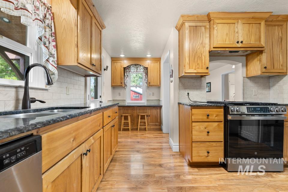 6500 SE 10th Avenue, Caldwell, Idaho 83607, 4 Bedrooms, 2 Bathrooms, Residential For Sale, Price $899,900,MLS 98998853