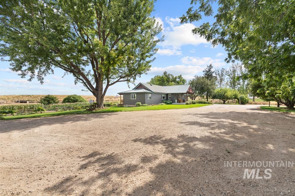 6500 SE 10th Avenue, Caldwell, Idaho 83607, 4 Bedrooms, 2 Bathrooms, Residential For Sale, Price $899,900,MLS 98998853