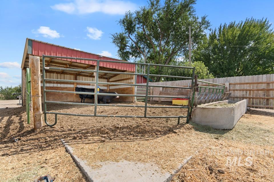 6500 SE 10th Avenue, Caldwell, Idaho 83607, 4 Bedrooms, 2 Bathrooms, Residential For Sale, Price $899,900,MLS 98998853