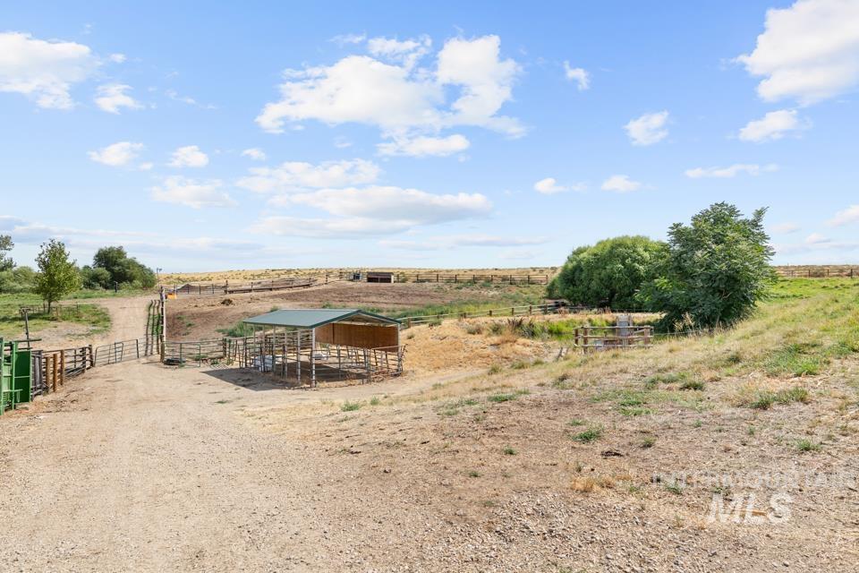 6500 SE 10th Avenue, Caldwell, Idaho 83607, 4 Bedrooms, 2 Bathrooms, Residential For Sale, Price $899,900, 98998853