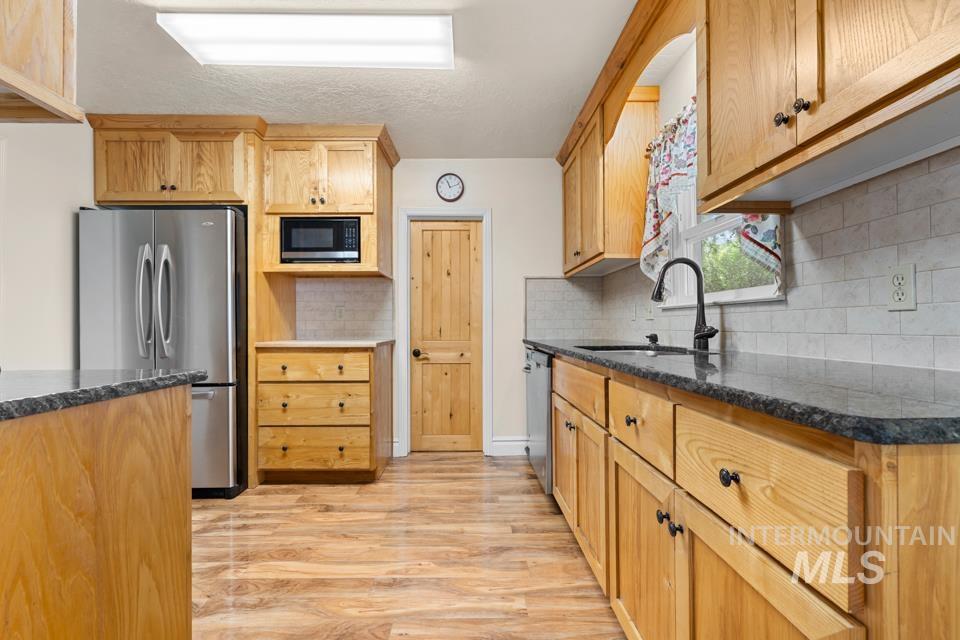6500 SE 10th Avenue, Caldwell, Idaho 83607, 4 Bedrooms, 2 Bathrooms, Residential For Sale, Price $899,900, 98998853