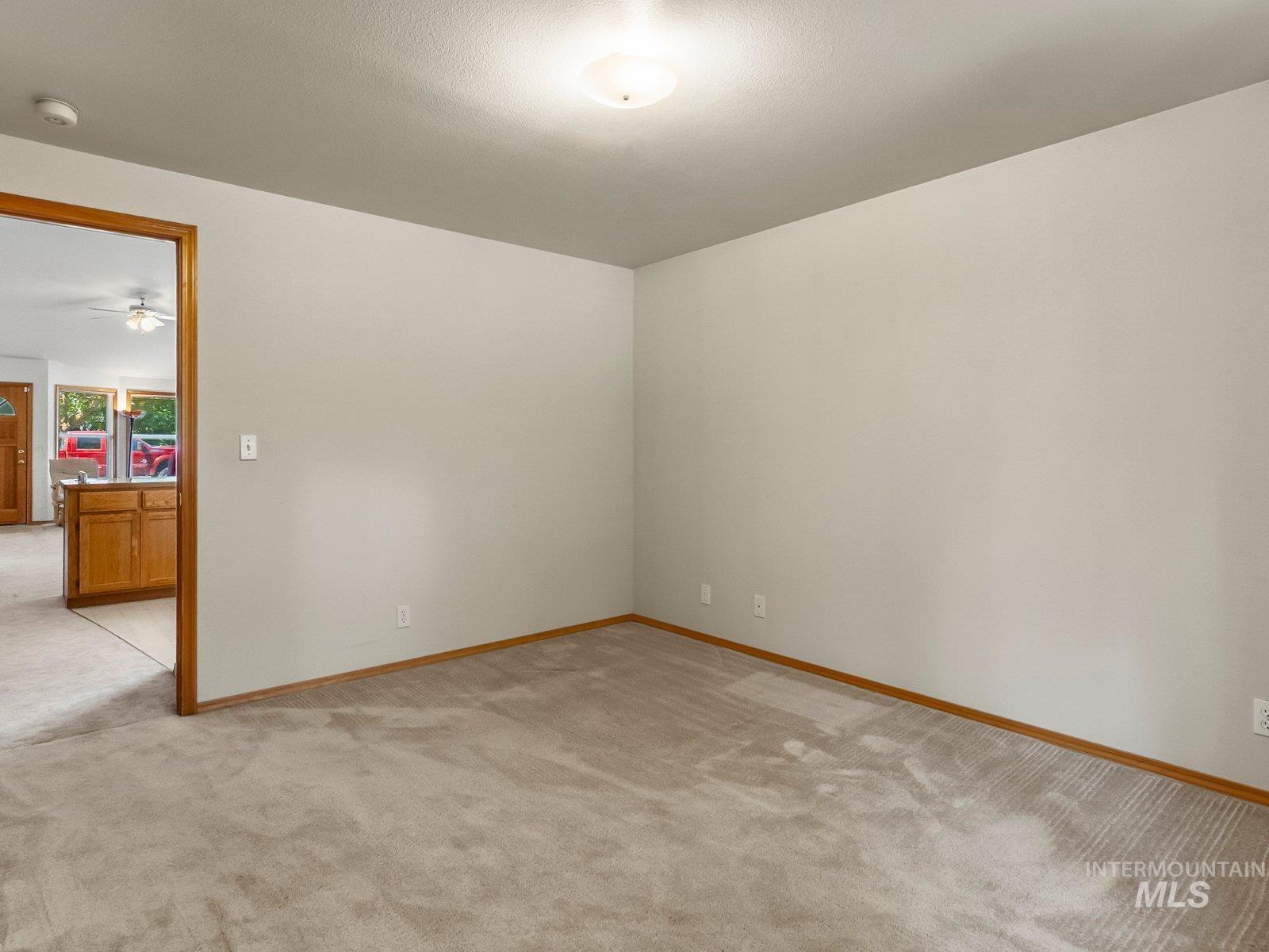 804 E Main St., Emmett, Idaho 83617, 2 Bedrooms, 1 Bathroom, Residential For Sale, Price $250,000,MLS 98998854