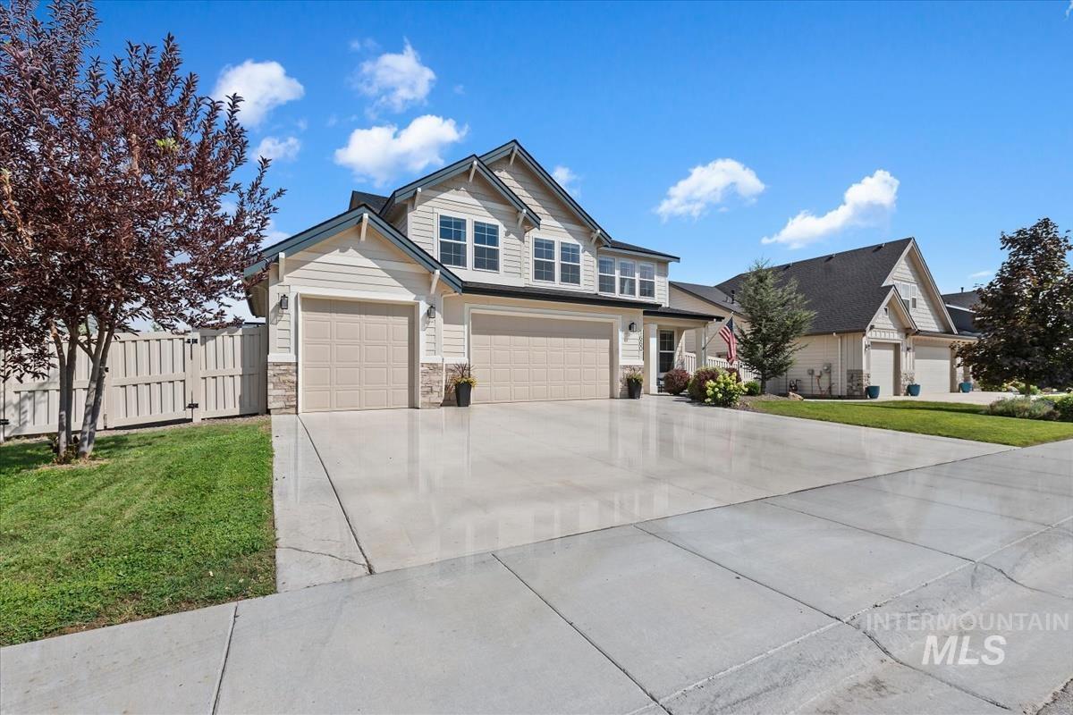 1660 Loch Ness Ave., Middleton, Idaho 83644, 5 Bedrooms, 2.5 Bathrooms, Residential For Sale, Price $585,000,MLS 98998855