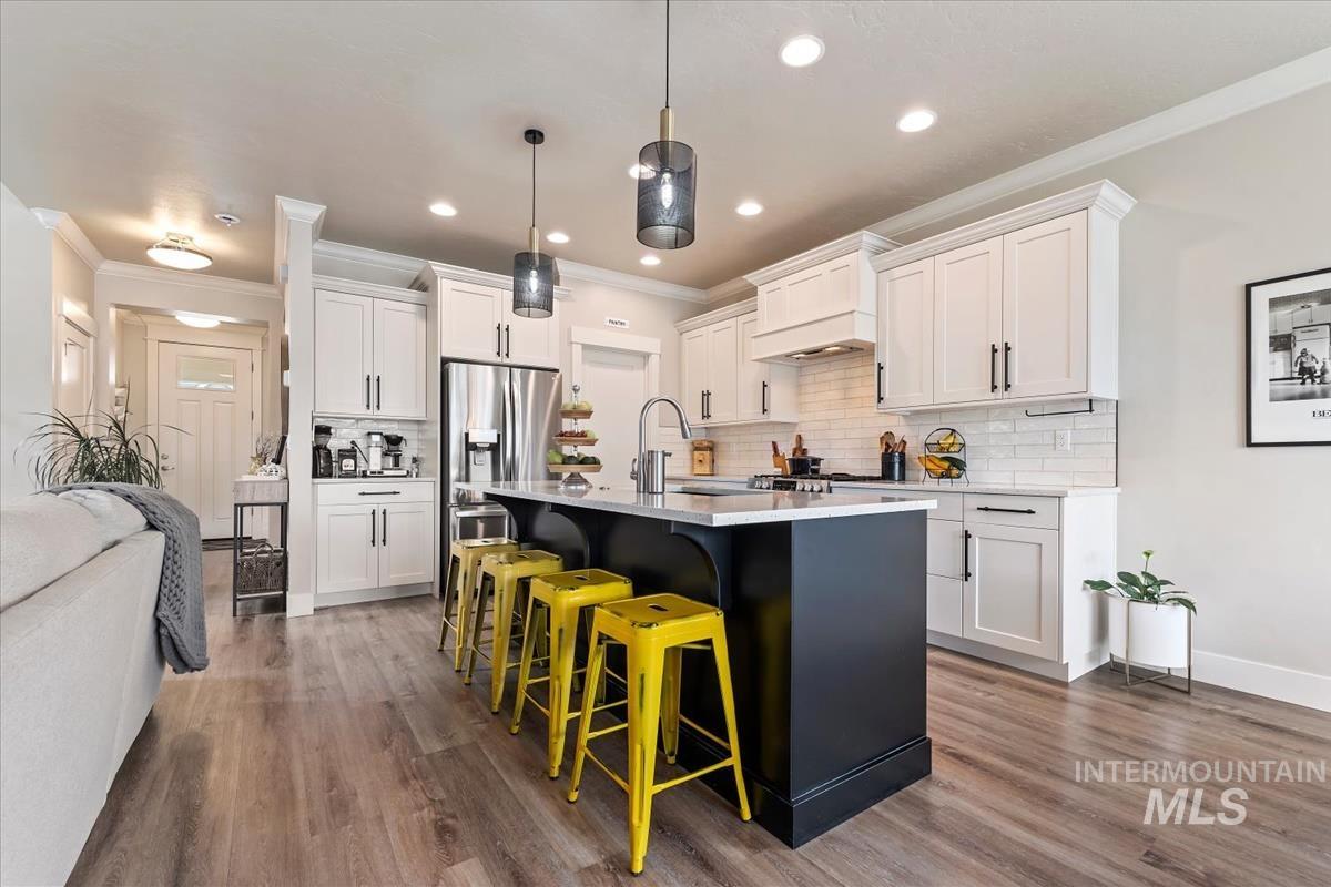 1660 Loch Ness Ave., Middleton, Idaho 83644, 5 Bedrooms, 2.5 Bathrooms, Residential For Sale, Price $585,000,MLS 98998855