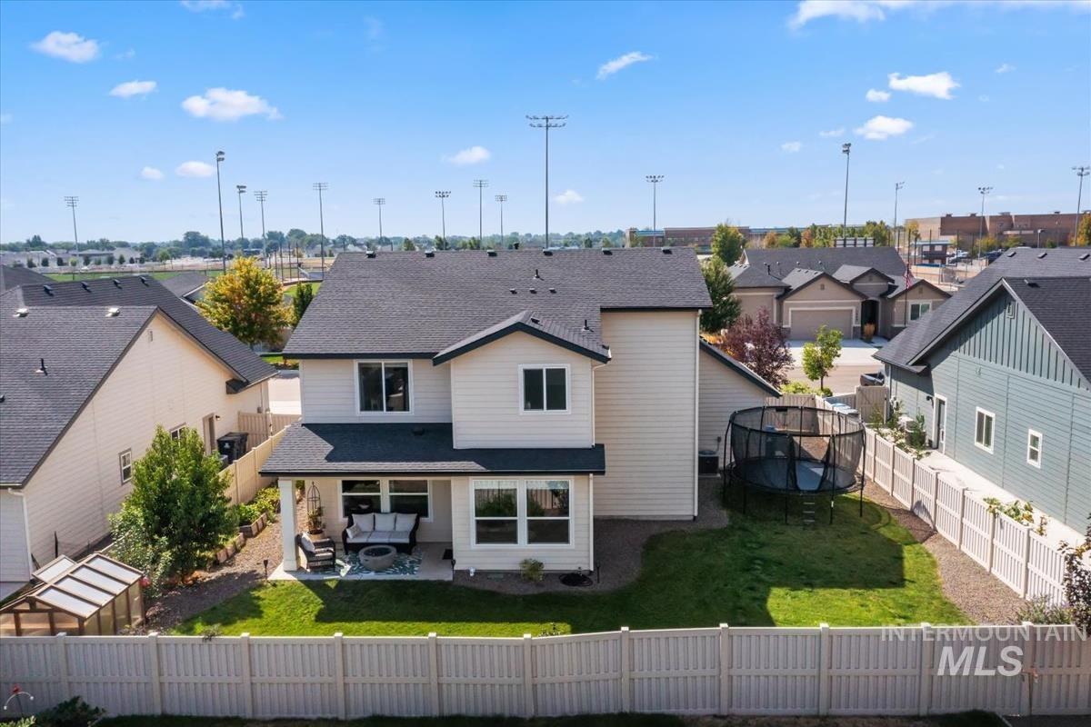 1660 Loch Ness Ave., Middleton, Idaho 83644, 5 Bedrooms, 2.5 Bathrooms, Residential For Sale, Price $585,000,MLS 98998855