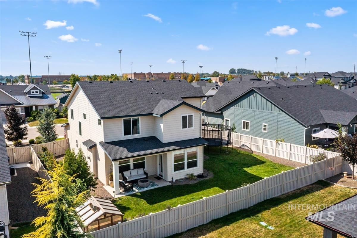 1660 Loch Ness Ave., Middleton, Idaho 83644, 5 Bedrooms, 2.5 Bathrooms, Residential For Sale, Price $585,000,MLS 98998855