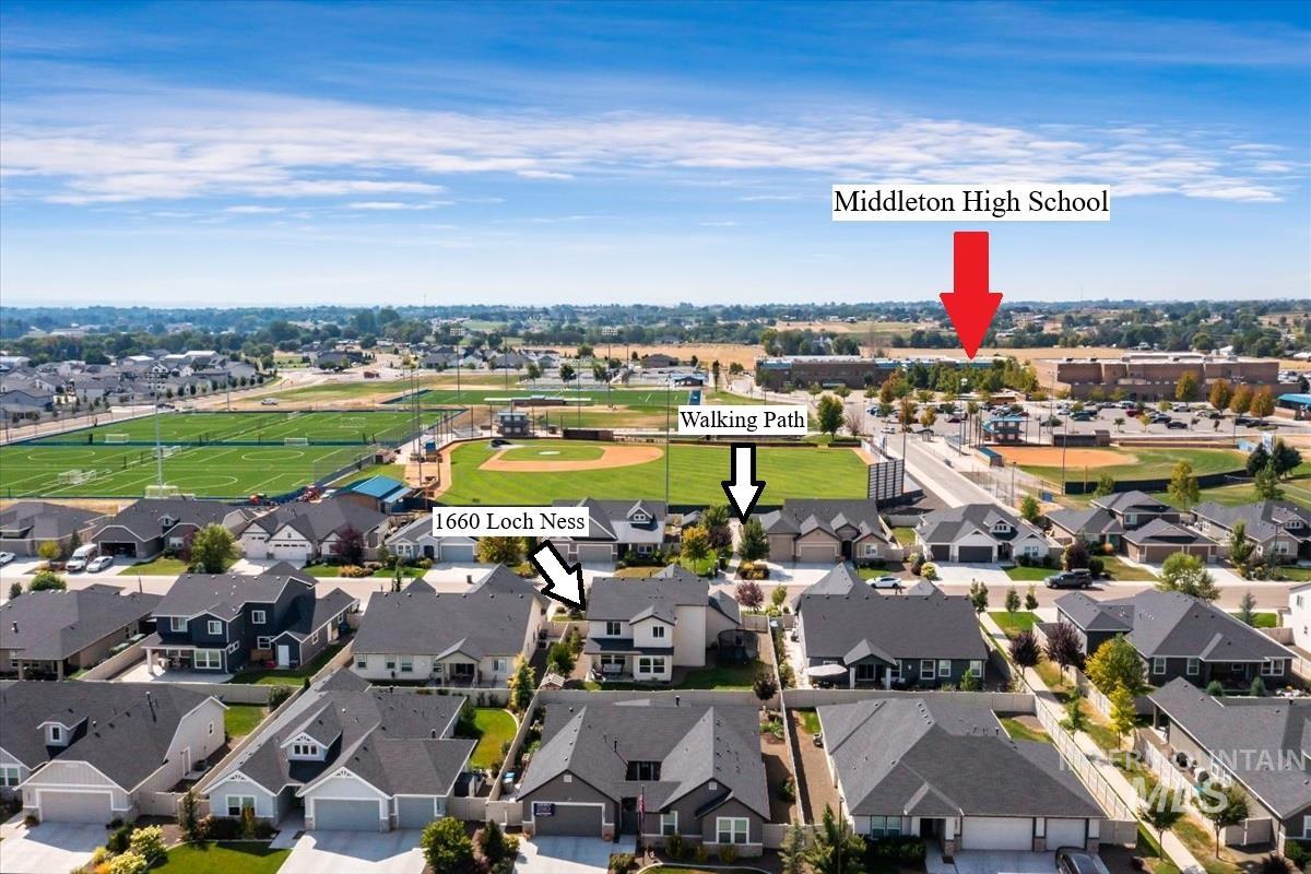 1660 Loch Ness Ave., Middleton, Idaho 83644, 5 Bedrooms, 2.5 Bathrooms, Residential For Sale, Price $585,000,MLS 98998855