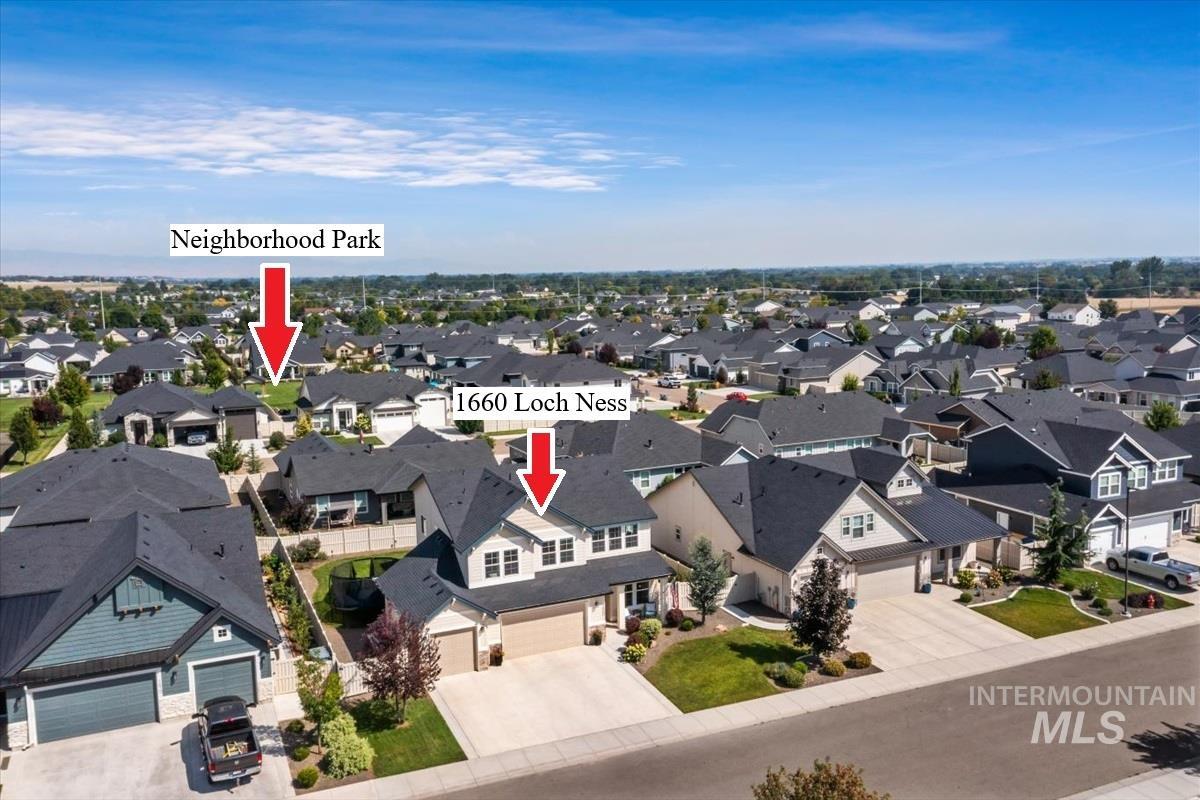 1660 Loch Ness Ave., Middleton, Idaho 83644, 5 Bedrooms, 2.5 Bathrooms, Residential For Sale, Price $585,000,MLS 98998855