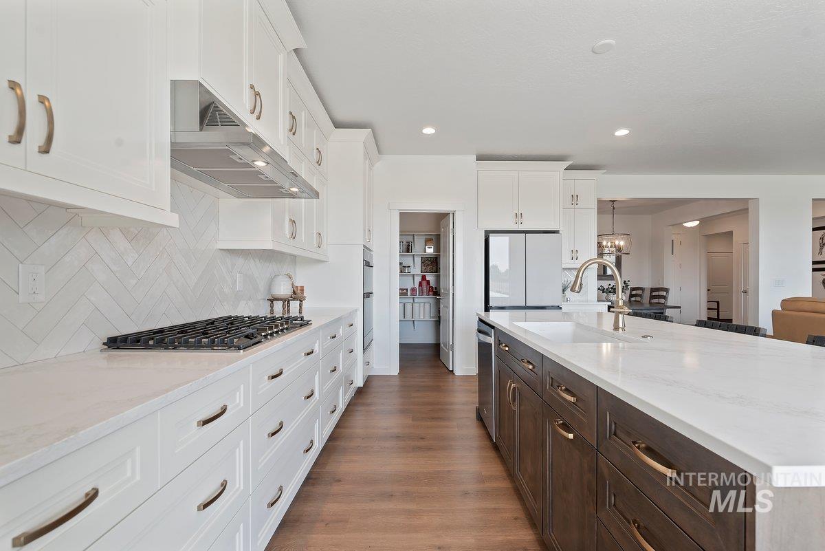 12437 W Wayfaring Dr, Star, Idaho 83669, 3 Bedrooms, 2 Bathrooms, Residential For Sale, Price $689,900,MLS 98998856