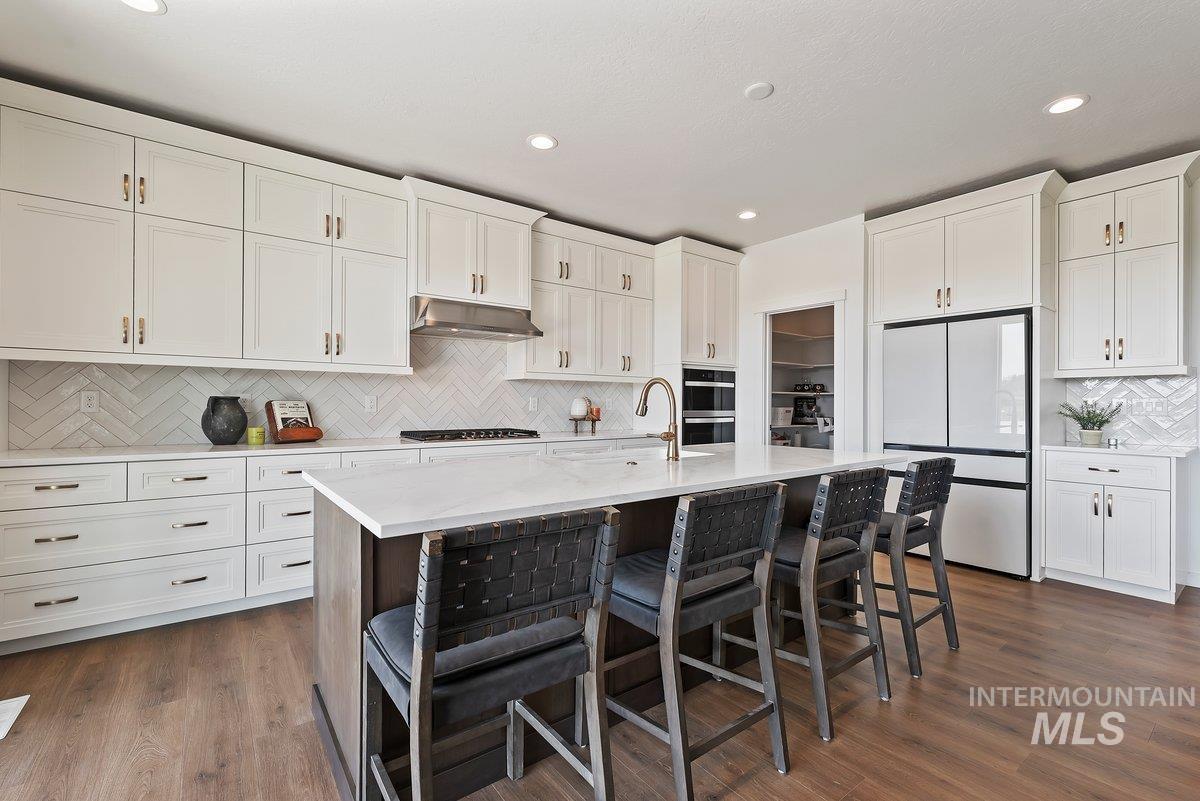 12437 W Wayfaring Dr, Star, Idaho 83669, 3 Bedrooms, 2 Bathrooms, Residential For Sale, Price $689,900,MLS 98998856