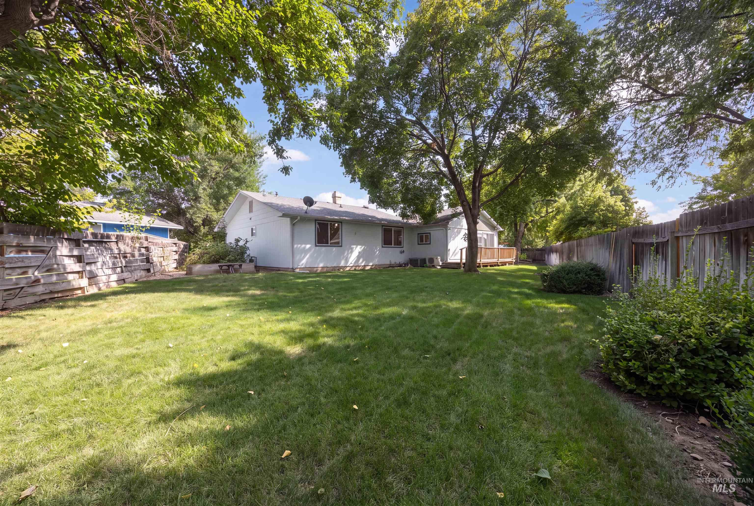 2031 NW 10th St, Meridian, Idaho 83646, 4 Bedrooms, 2 Bathrooms, Residential For Sale, Price $420,000, 98998857