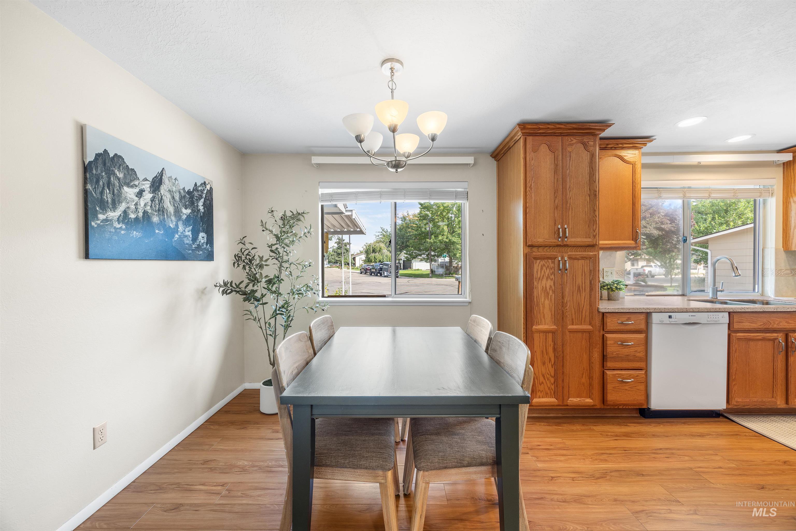 2031 NW 10th St, Meridian, Idaho 83646, 4 Bedrooms, 2 Bathrooms, Residential For Sale, Price $420,000, 98998857
