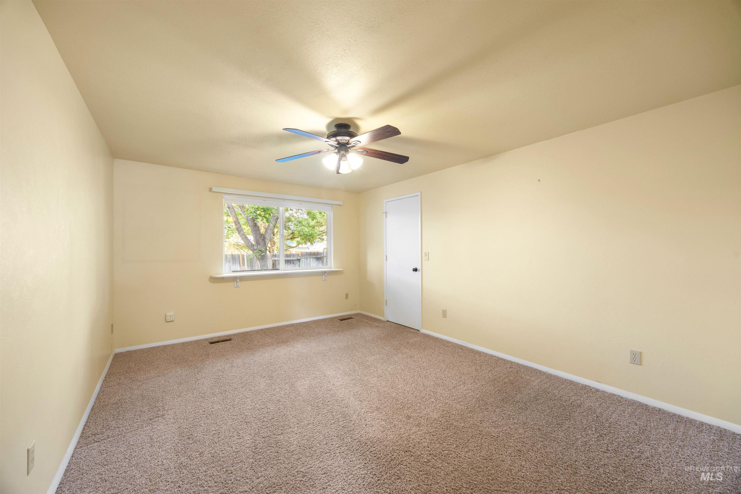 2031 NW 10th St, Meridian, Idaho 83646, 4 Bedrooms, 2 Bathrooms, Residential For Sale, Price $420,000, 98998857