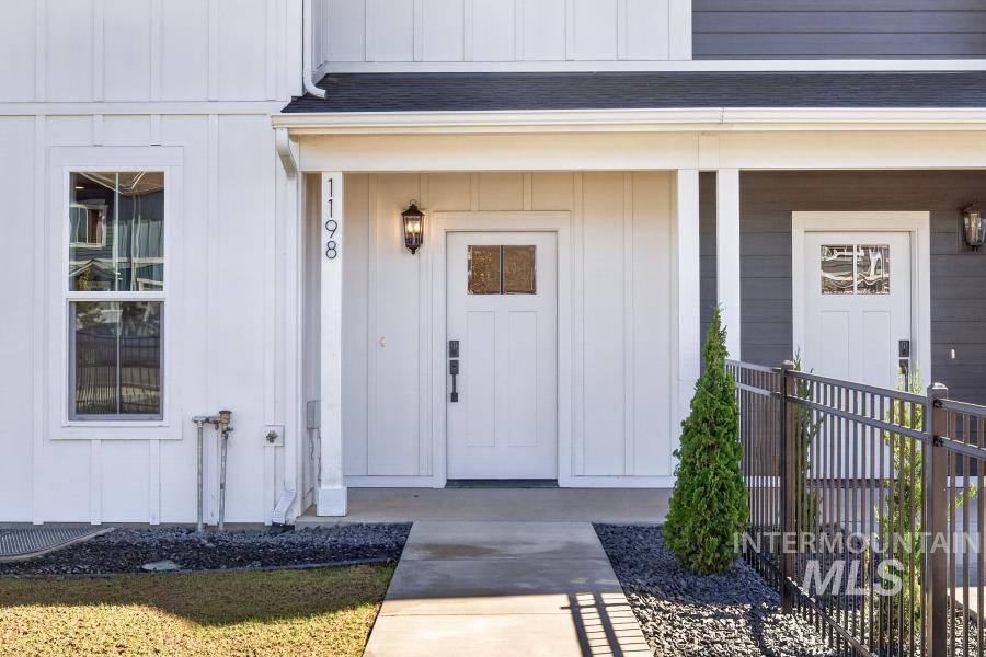 1198 Edington, Moscow, Idaho 83843, 3 Bedrooms, 3.5 Bathrooms, Residential For Sale, Price $499,000,MLS 98998858