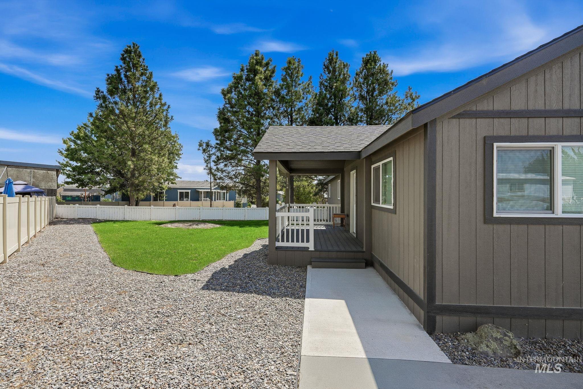 8255 Blue Ridge, Boise, Idaho 83716, 3 Bedrooms, 2 Bathrooms, Residential For Sale, Price $160,000,MLS 98998861