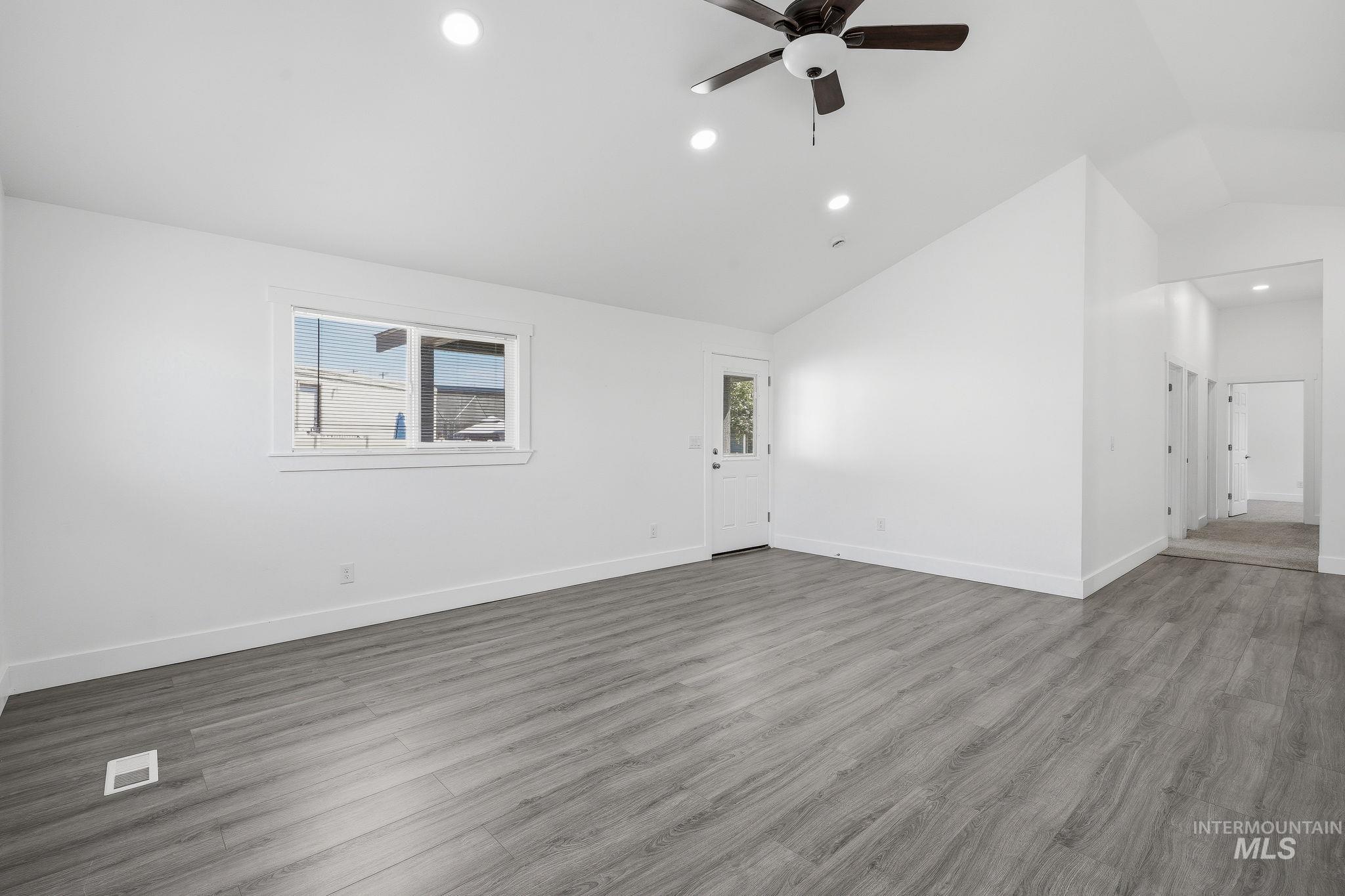 8255 Blue Ridge, Boise, Idaho 83716, 3 Bedrooms, 2 Bathrooms, Residential For Sale, Price $160,000,MLS 98998861