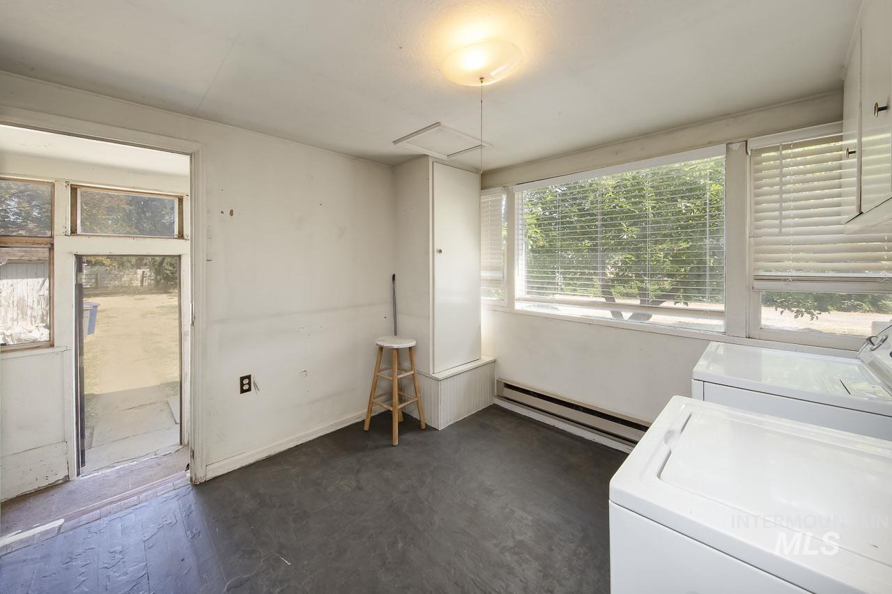 1104 Lone Star Rd, Nampa, Idaho 83651, 3 Bedrooms, 1 Bathroom, Residential For Sale, Price $444,900,MLS 98998862