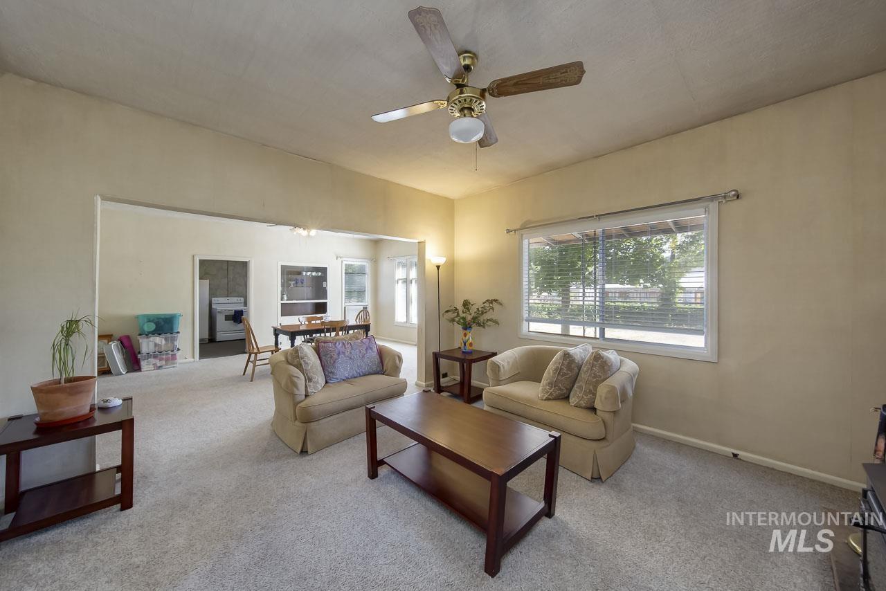 1104 Lone Star Rd, Nampa, Idaho 83651, 3 Bedrooms, 1 Bathroom, Residential For Sale, Price $444,900,MLS 98998862