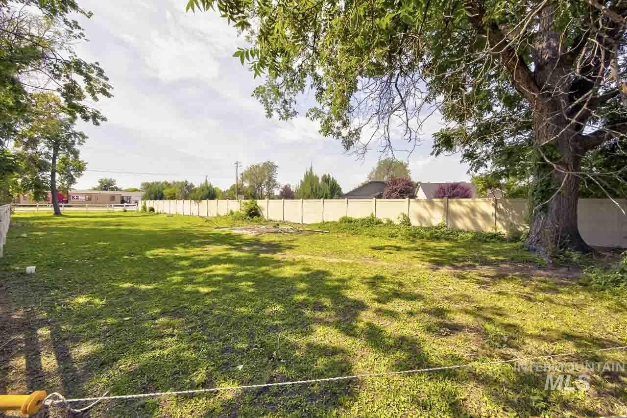 1104 Lone Star Rd, Nampa, Idaho 83651, 3 Bedrooms, 1 Bathroom, Residential For Sale, Price $444,900,MLS 98998862