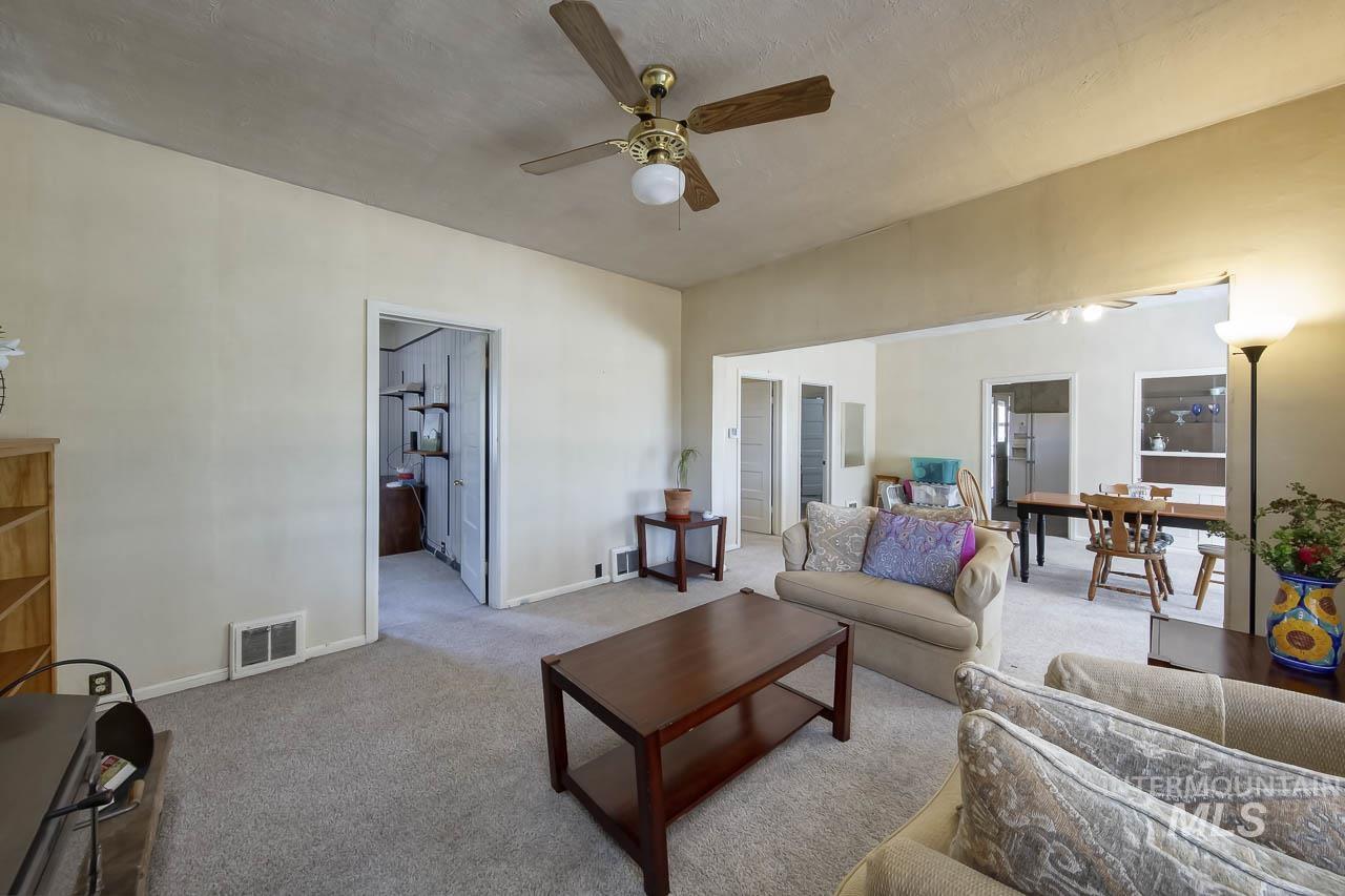 1104 Lone Star Rd, Nampa, Idaho 83651, 3 Bedrooms, 1 Bathroom, Residential For Sale, Price $444,900,MLS 98998862