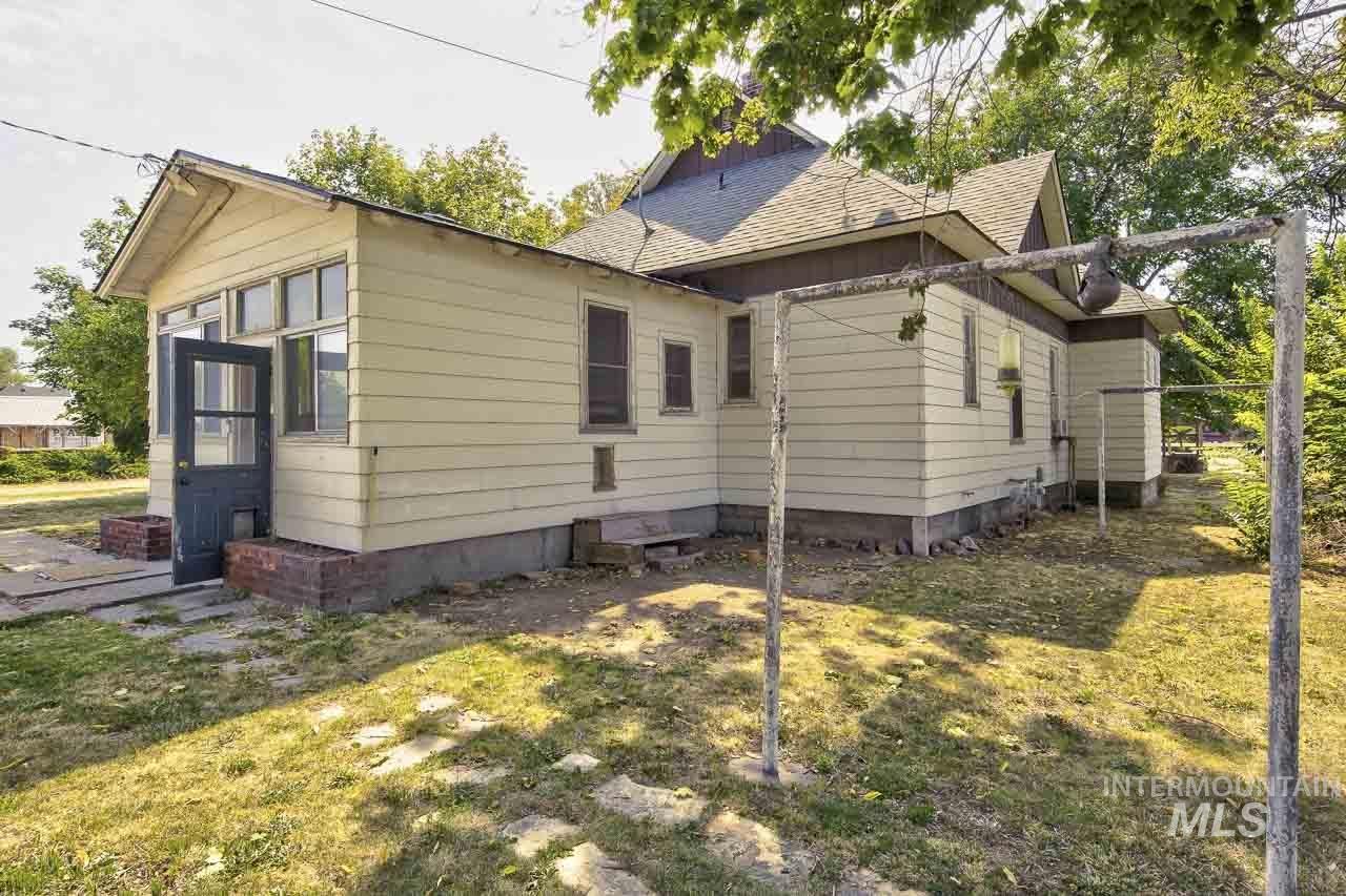 1104 Lone Star Rd, Nampa, Idaho 83651, 3 Bedrooms, 1 Bathroom, Residential For Sale, Price $444,900,MLS 98998862