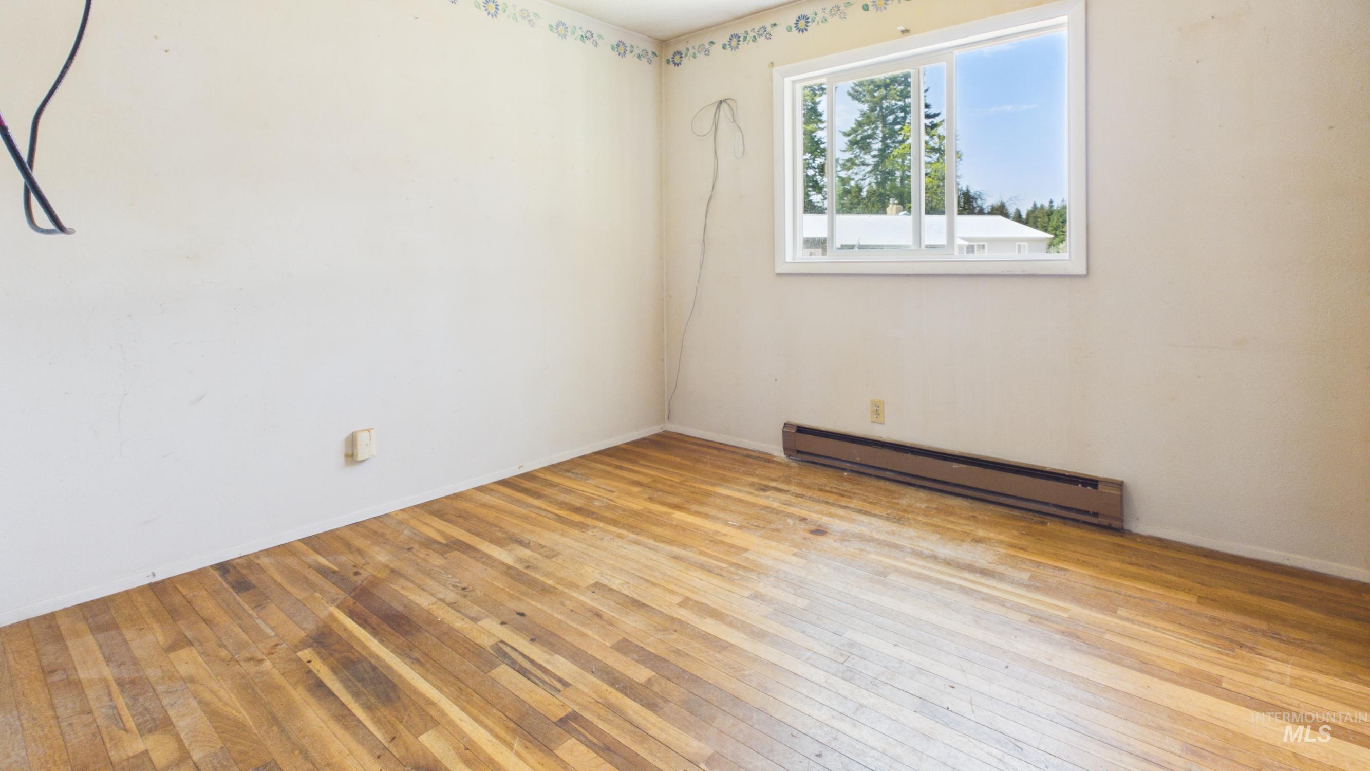 313 Ponderosa, Pierce, Idaho 83546, 3 Bedrooms, 2 Bathrooms, Residential For Sale, Price $185,000,MLS 98998864