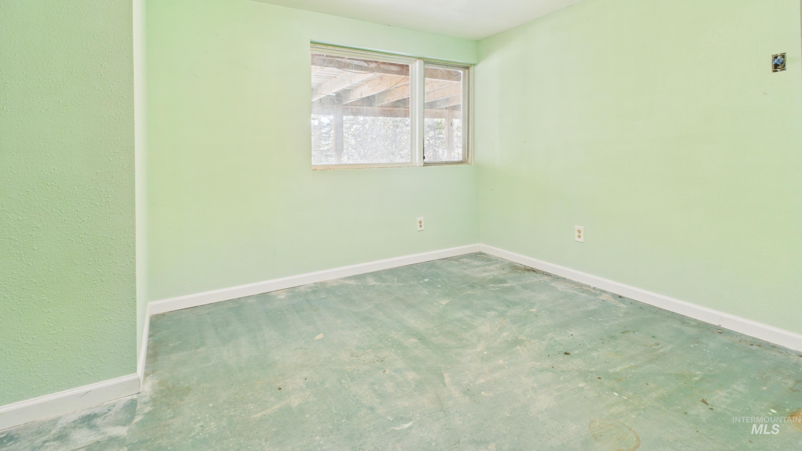 313 Ponderosa, Pierce, Idaho 83546, 3 Bedrooms, 2 Bathrooms, Residential For Sale, Price $185,000,MLS 98998864