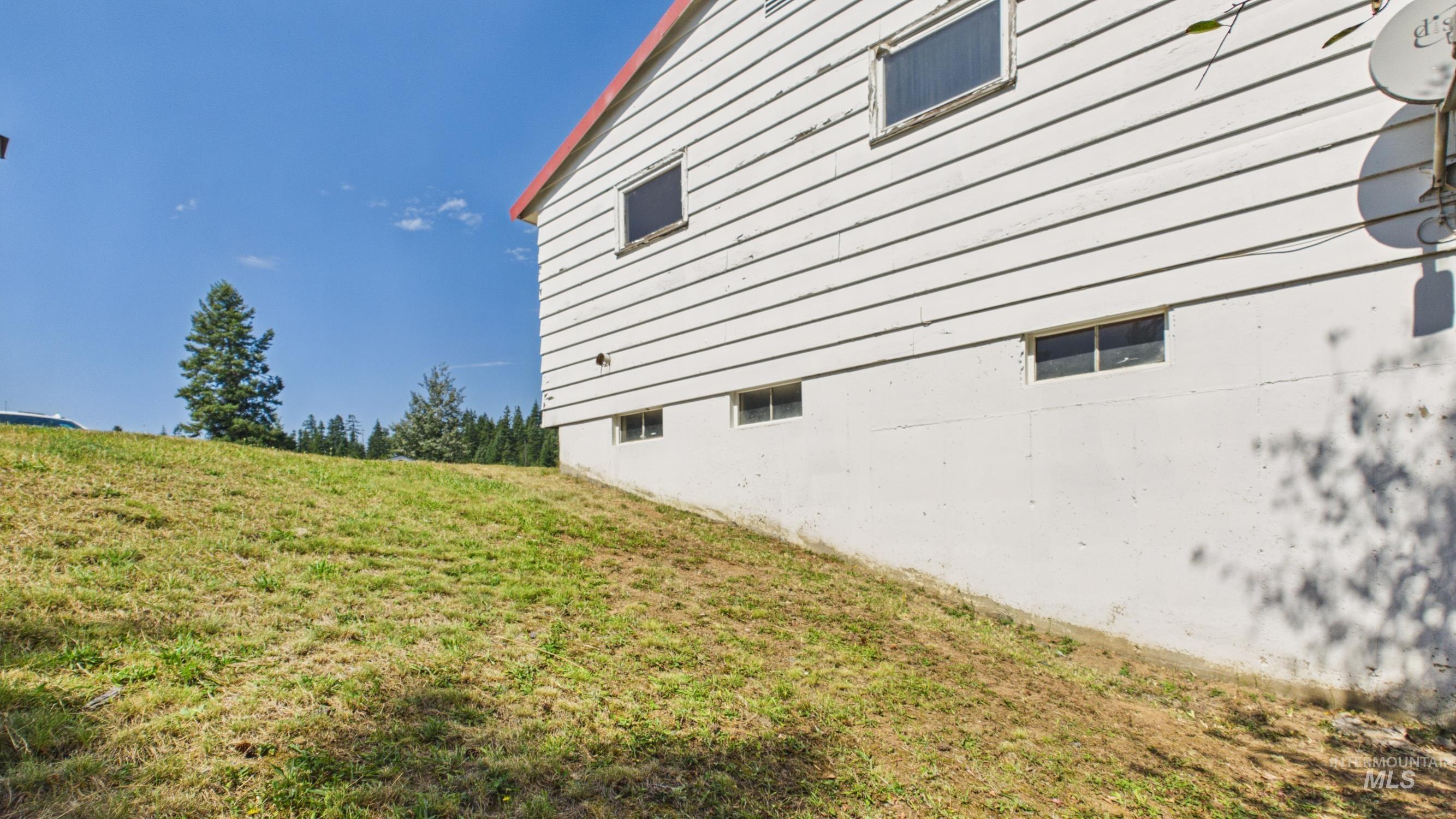 313 Ponderosa, Pierce, Idaho 83546, 3 Bedrooms, 2 Bathrooms, Residential For Sale, Price $185,000,MLS 98998864