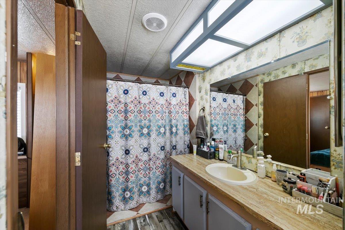 915 S Curtis Rd Trlr 68, Boise, Idaho 83705, 2 Bedrooms, 2 Bathrooms, Residential For Sale, Price $59,500,MLS 98998868